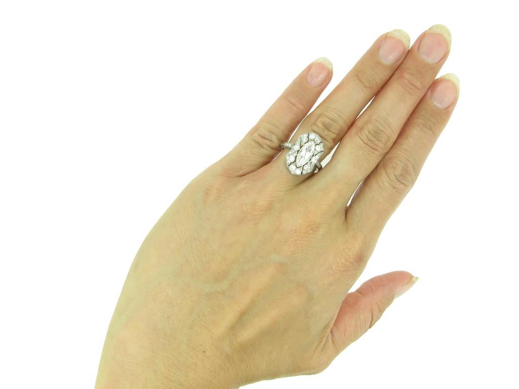 Marquise Diamant-Cluster-Ring, um 1925. im Zustand „Gut“ im Angebot in London, GB