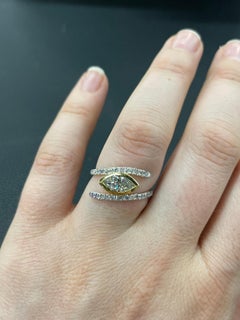 Anello incrociato con diamante marquise da 1,43 carati in oro bianco e giallo 14 carati