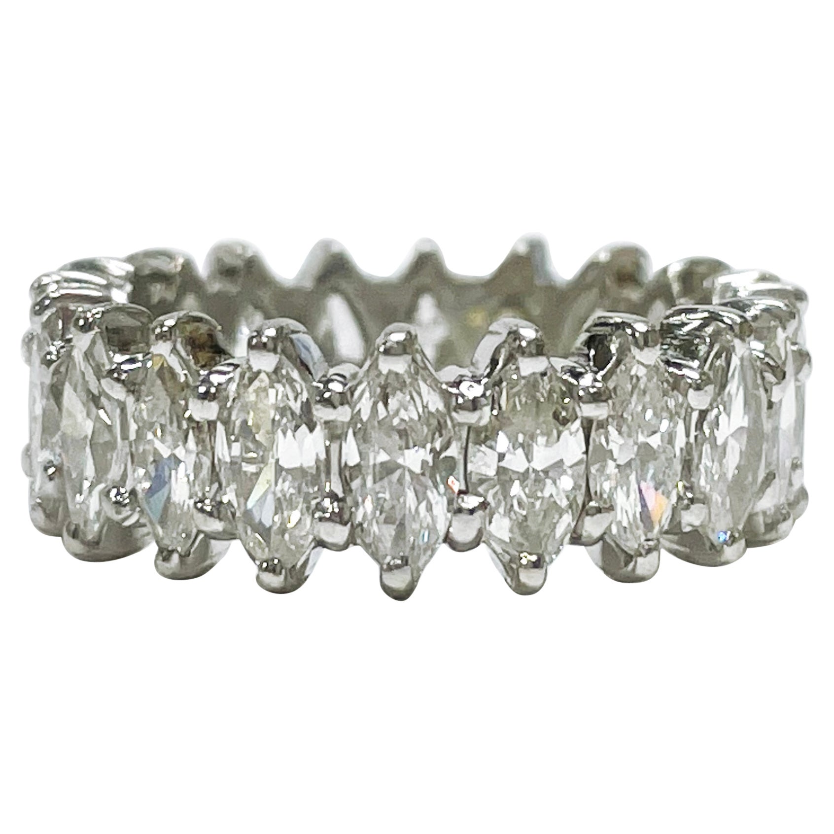 Marquise Diamant Ewigkeitsring aus Platin