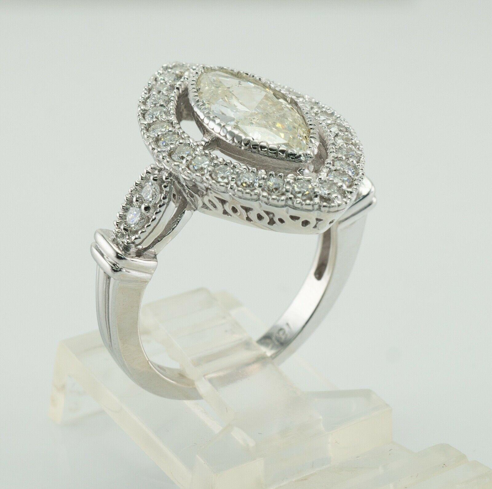 Anillo de diamantes marquesa de compromiso de oro blanco de 18 quilates 3,10 TDW Del Co en venta 3