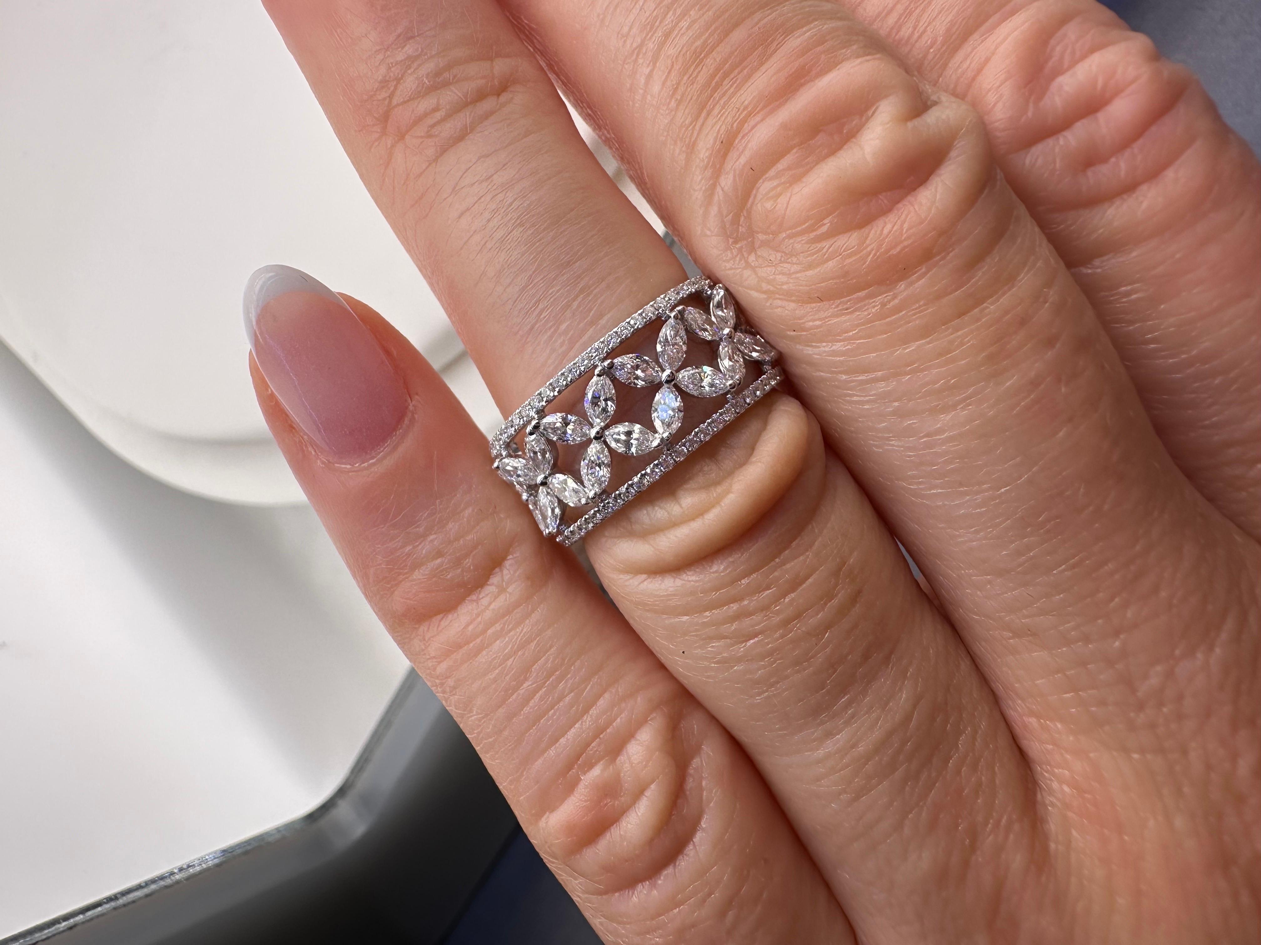 Marquise diamond ring 18KT gold eternity ring In New Condition For Sale In Boca Raton, FL