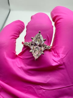 Anillo de compromiso con diamante en talla marquesa, pureza VS2, color F, certificado por la GIA, de 18 quilates