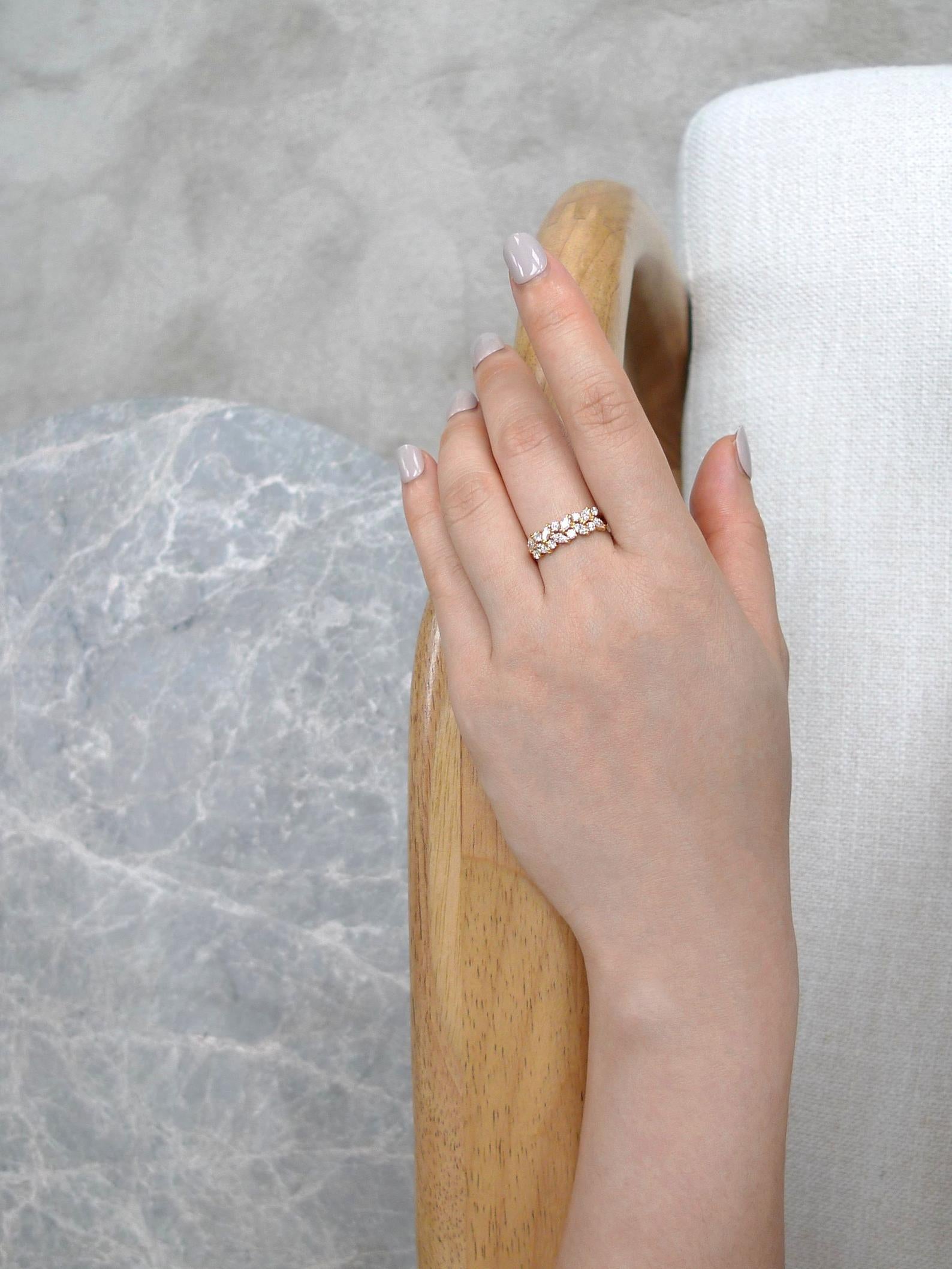 En vente :  Bague de fiançailles et bague de fiançailles en or rose avec diamants taille marquise, faite à la main 3
