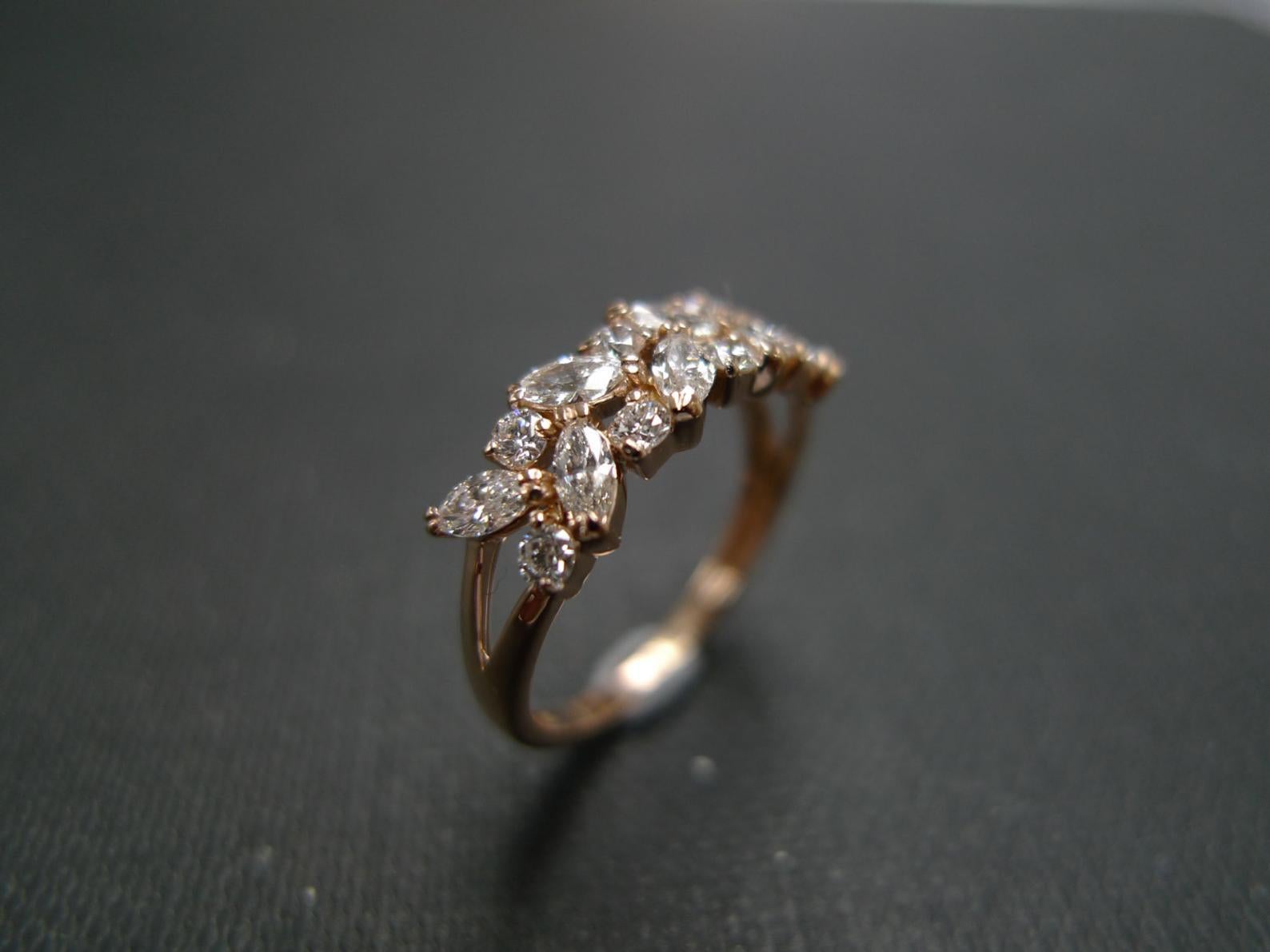 En vente :  Bague de fiançailles et bague de fiançailles en or rose avec diamants taille marquise, faite à la main 4