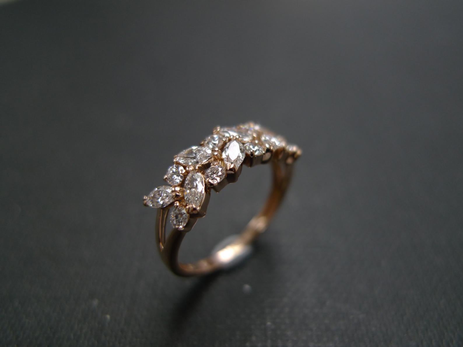 En vente :  Bague de fiançailles et bague de fiançailles en or rose avec diamants taille marquise, faite à la main 6