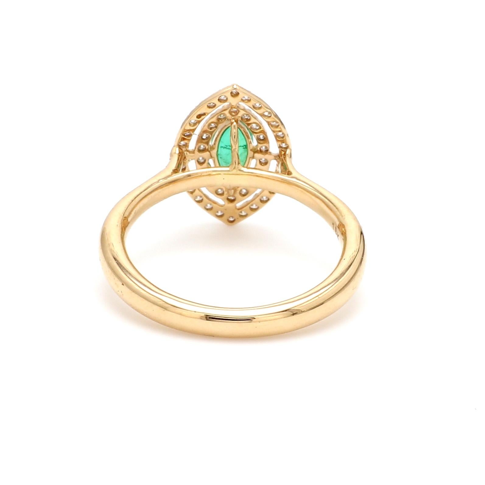 Contemporary Marquise Emerald Diamond 18 Karat Yellow Gold Engagement Fashion Ring For Sale