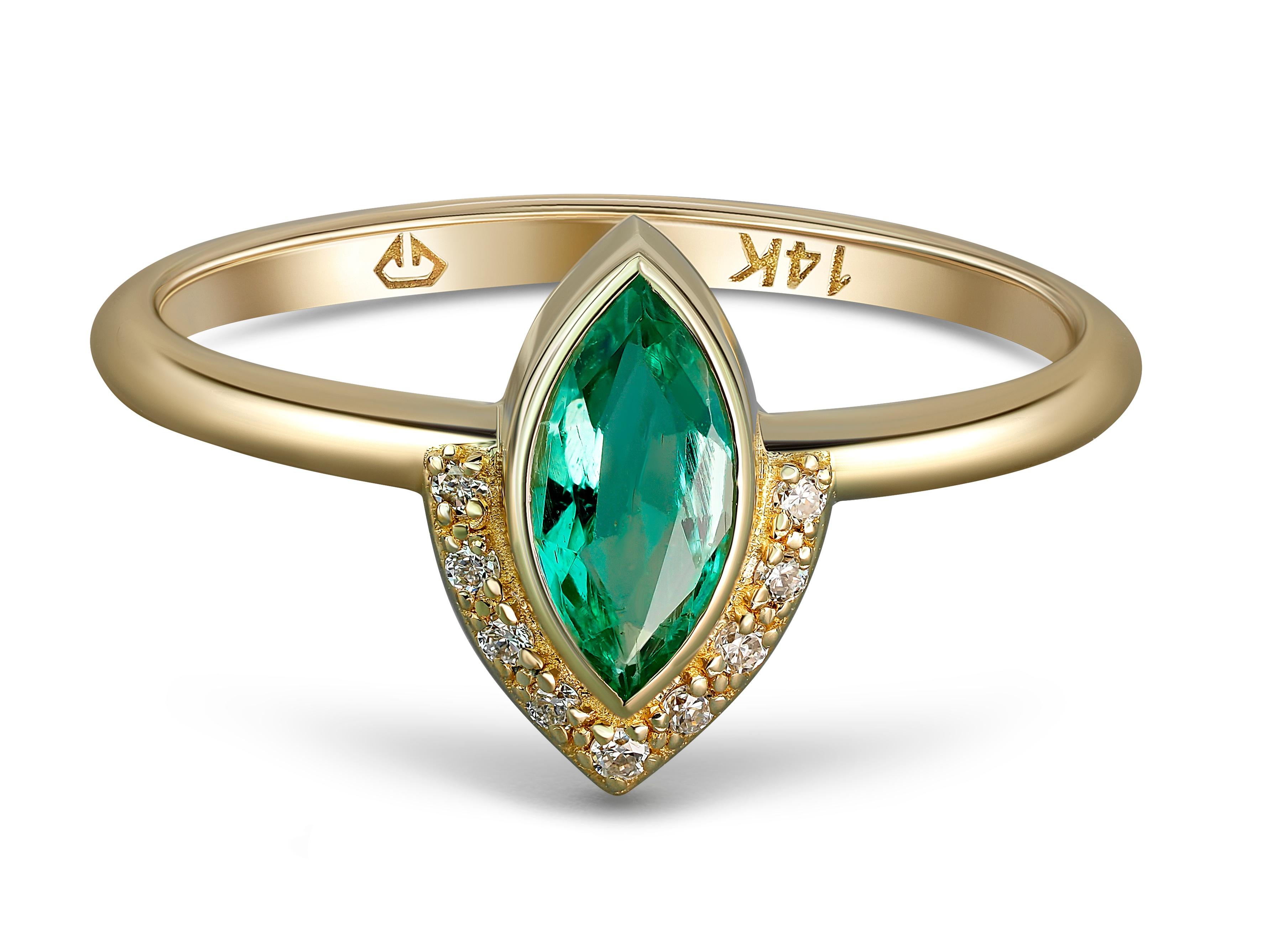 Marquise Smaragd Ring.  im Angebot 6