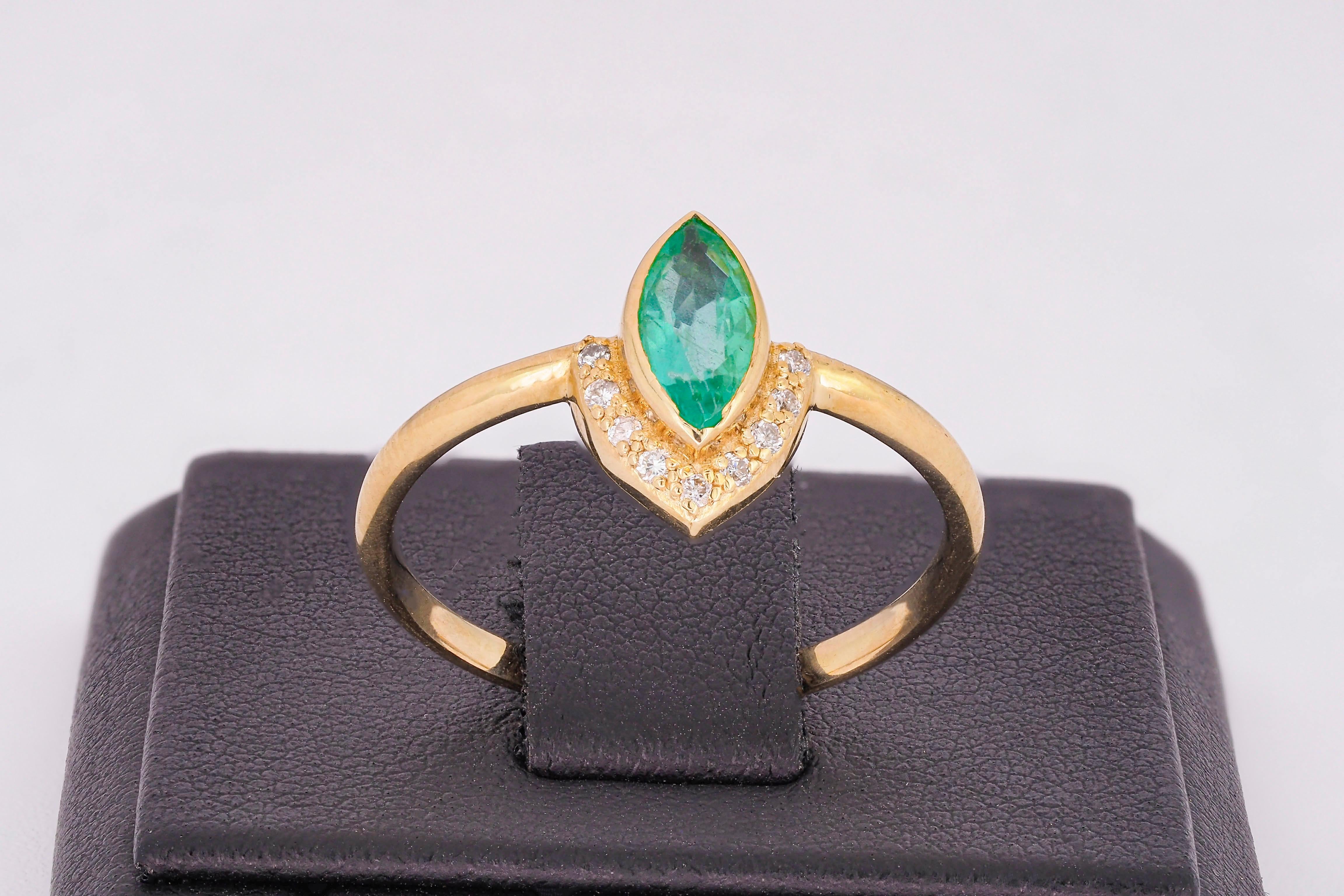 Marquise Emerald Ring in 14 Karat Yellow Gold, Genuine Emerald Ring In New Condition For Sale In Istanbul, TR