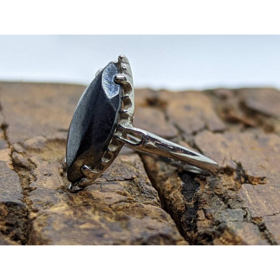 Marquise Hämatit-Ring. 10k Weißgold Hämatit-Ring. Navette Hämatit Ring. im Angebot 1