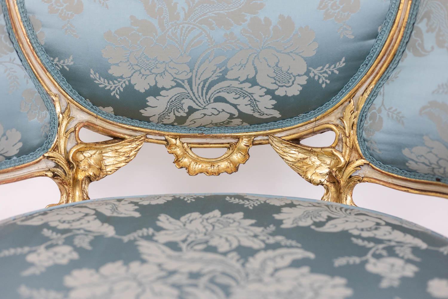 Late 19th Century Marquise in gilded and carved wood in the LXV style. Circa 1880. For Sale