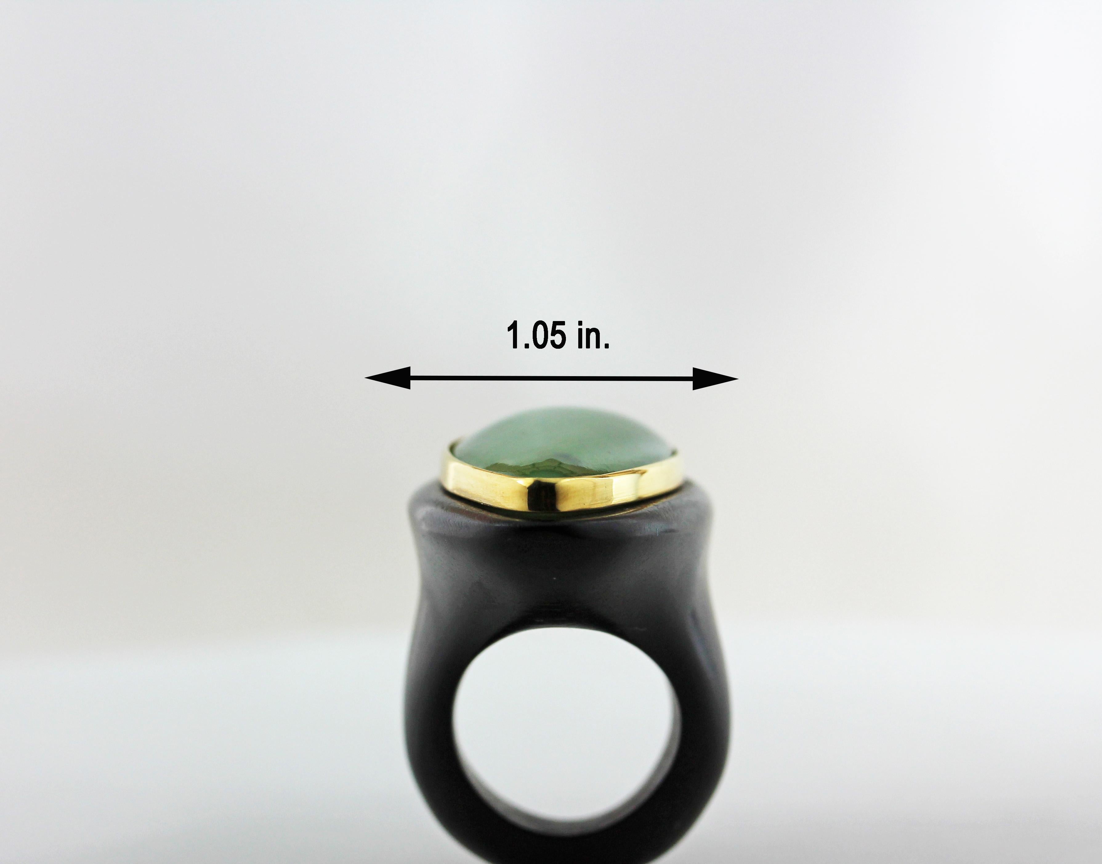 Marquise Jade Gold and Black Wood Ring In New Condition For Sale In Milano, IT