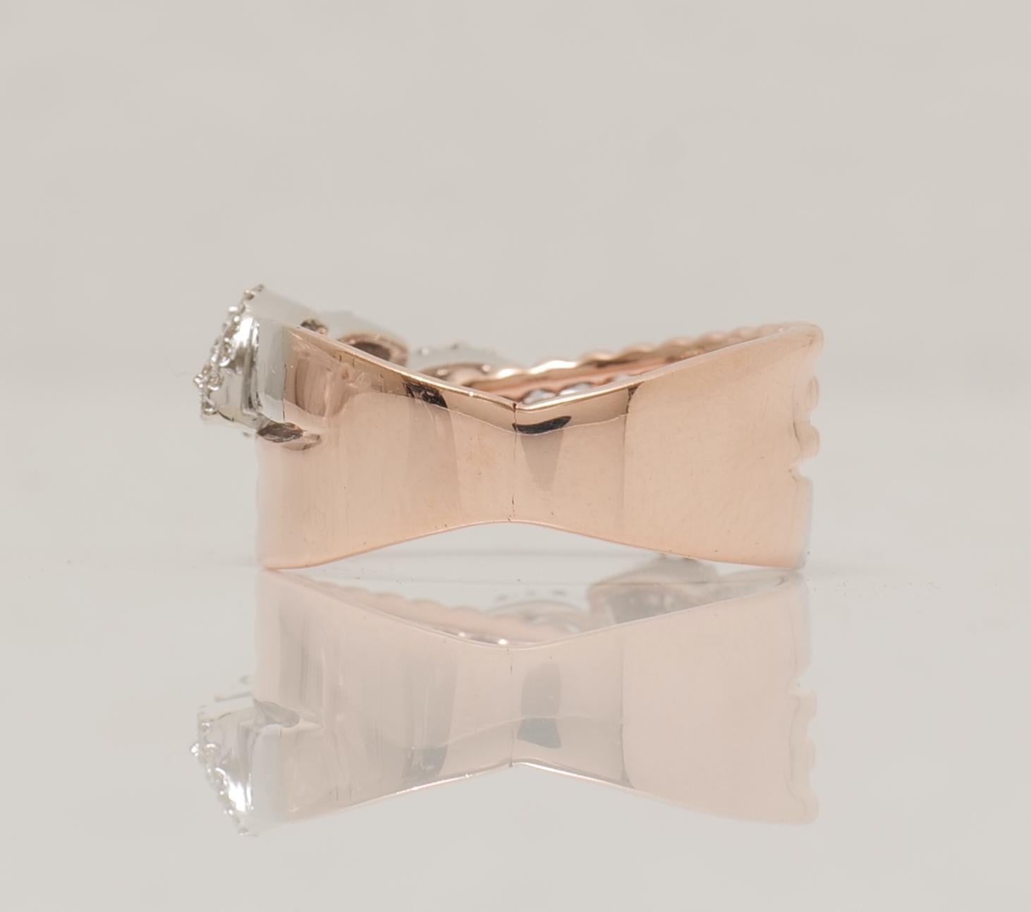 Marquise Leaf Diamond Band Ring in 14k Solid Gold (Certified) For Sale 2