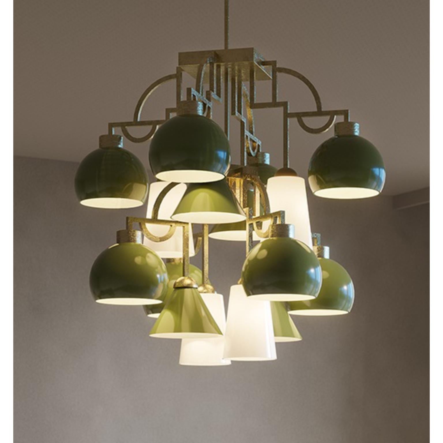Lampada a sospensione Marquise MYA 16 di MM Lampadari
Dimensioni: Ø 84 x H. 106 cm. 
Materiali: Vetro e metallo.

Tutte le nostre lampade possono essere cablate a seconda del Paese. Se viene venduto negli Stati Uniti, sarà cablato per gli Stati