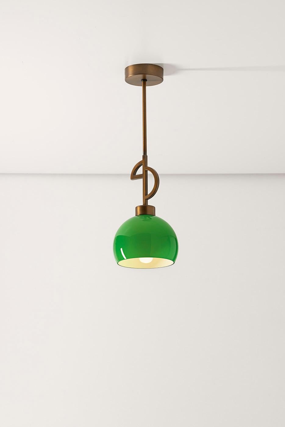 Lampada a sospensione Marquise MYA di MM Lampadari
Dimensioni: Ø 14 x H. 66 cm. 
Materiali: Vetro e metallo.

Tutte le nostre lampade possono essere cablate a seconda del Paese. Se viene venduto negli Stati Uniti, sarà cablato per gli Stati Uniti,