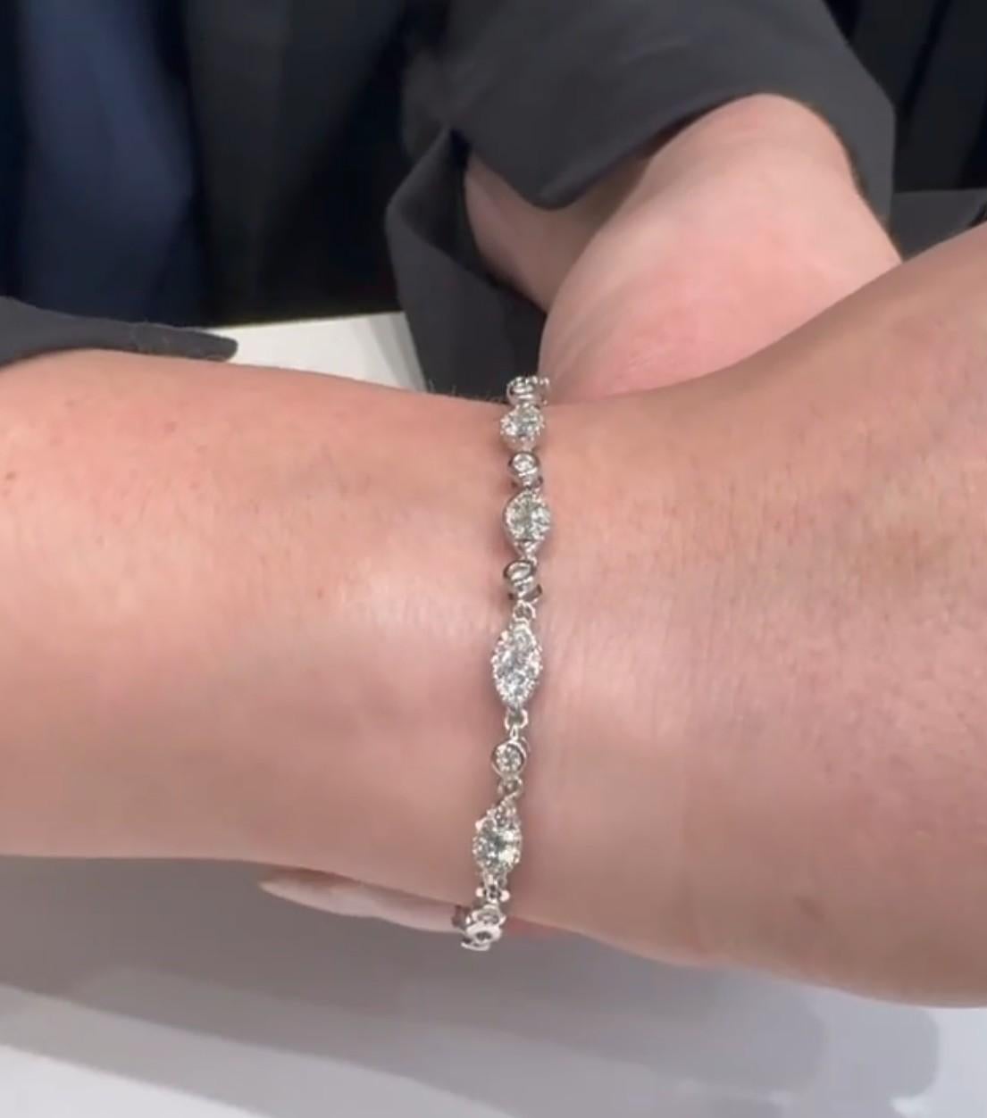 Pulsera de Diamantes de Oro Blanco de 14 K con Doble Cierre de Seguridad en venta 2