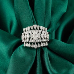Cocktailring mit Marquise- und Birnen-Diamanten in 18 Karat Weißgold – auffälliger Schmuck