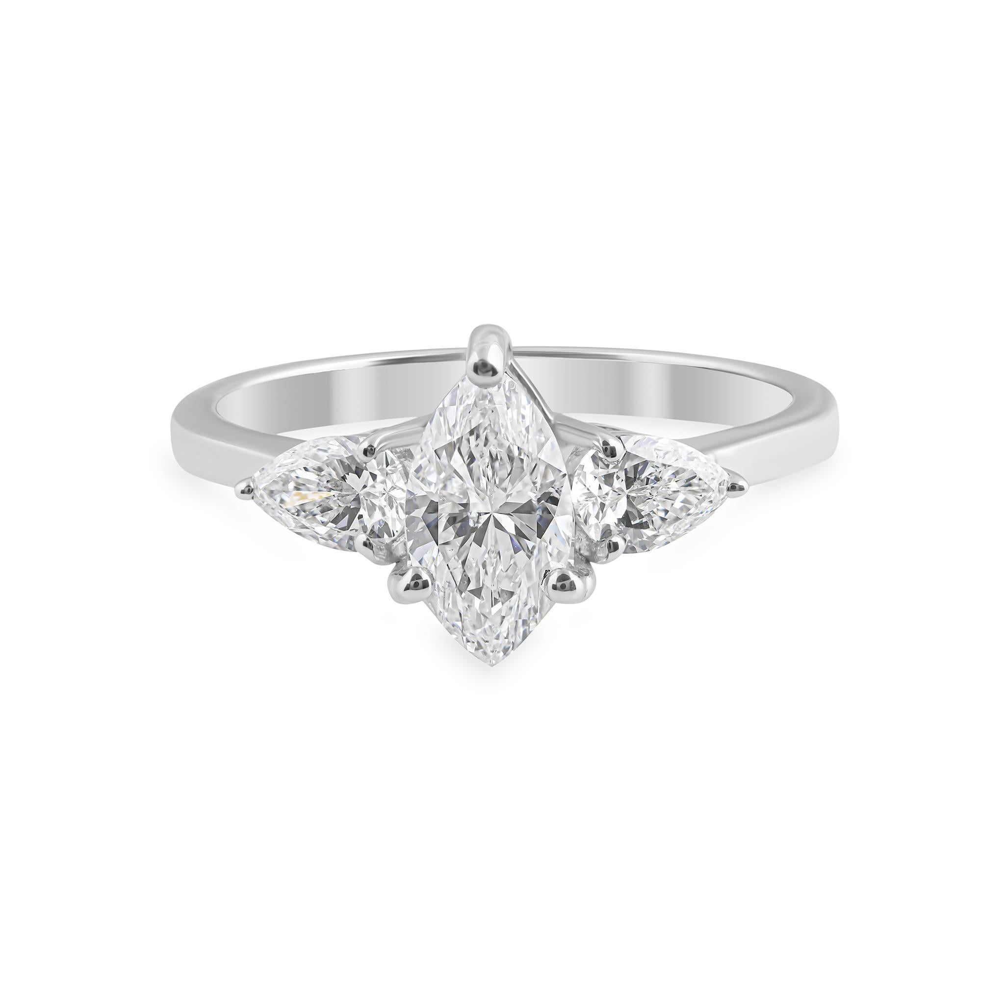 Im Angebot: Marquise Birne SI/H Diamant Drei Stein Verlobungsring 18 Karat Weißgold () 7