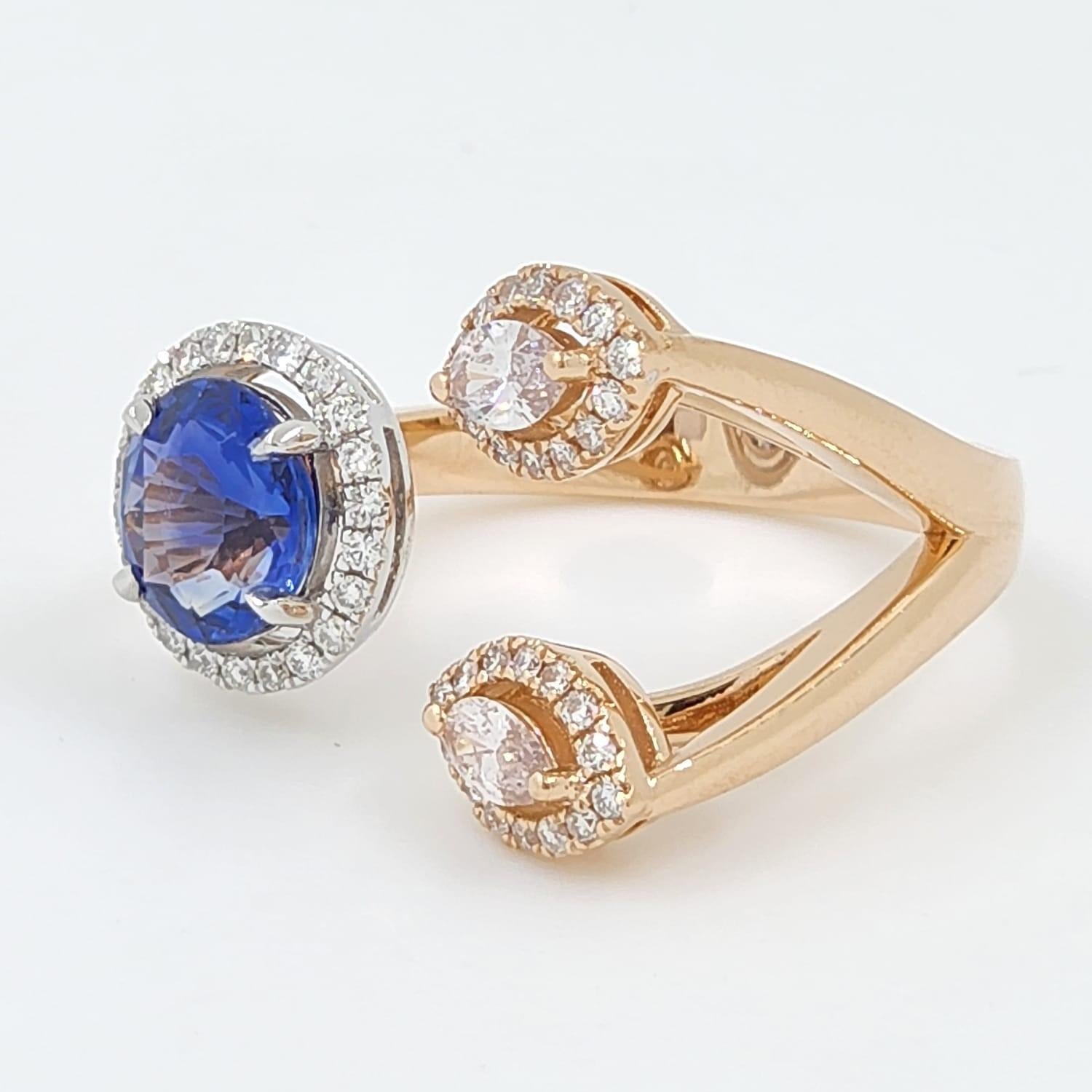 Taille Marquise Bague marquise en or rose et blanc 18 carats avec diamants roses et saphirs bleus en vente