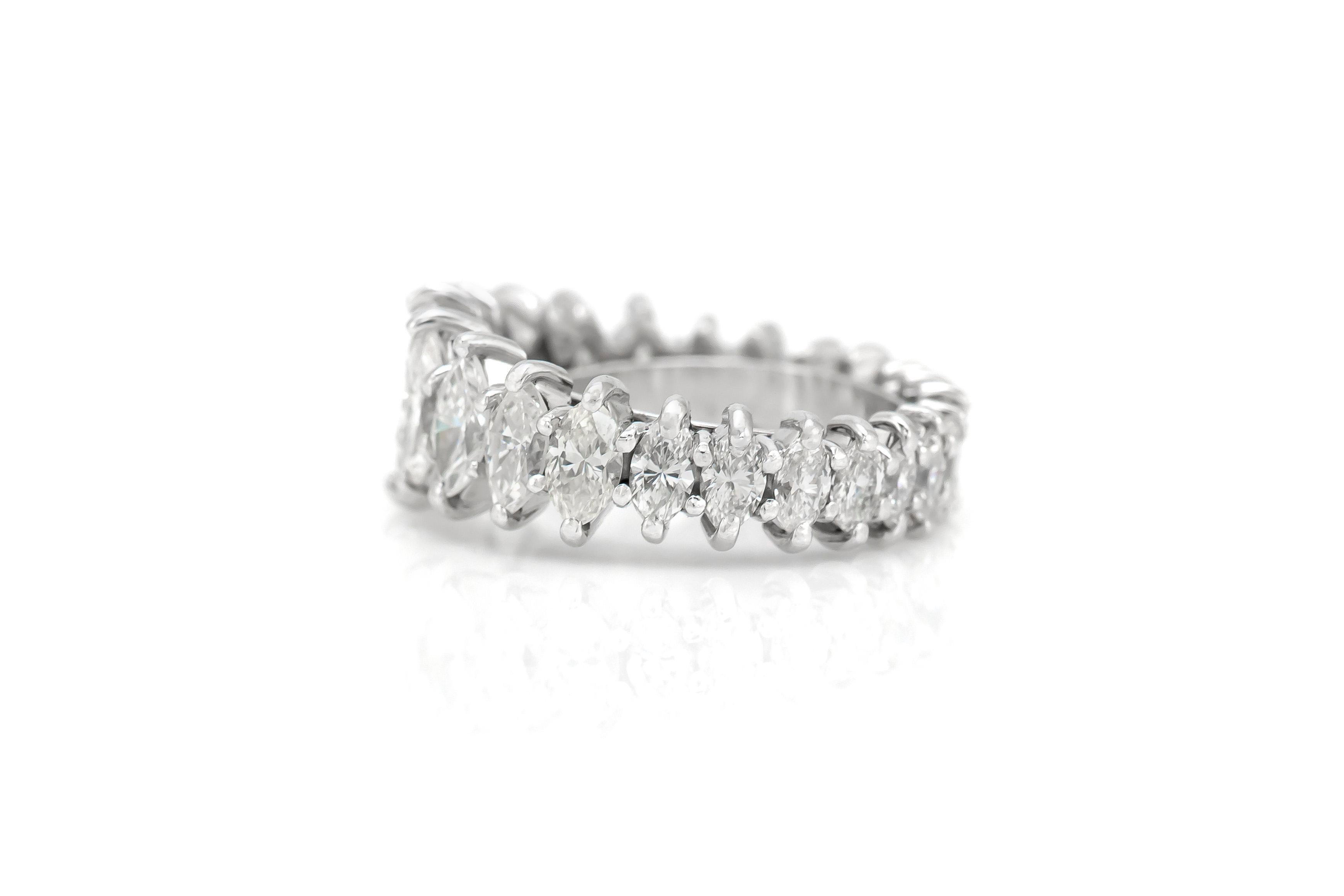 The ring is finely crafted in platinum with marquise shape and weighing totall of 4.50 carat.
Color F/G
Clarity VS