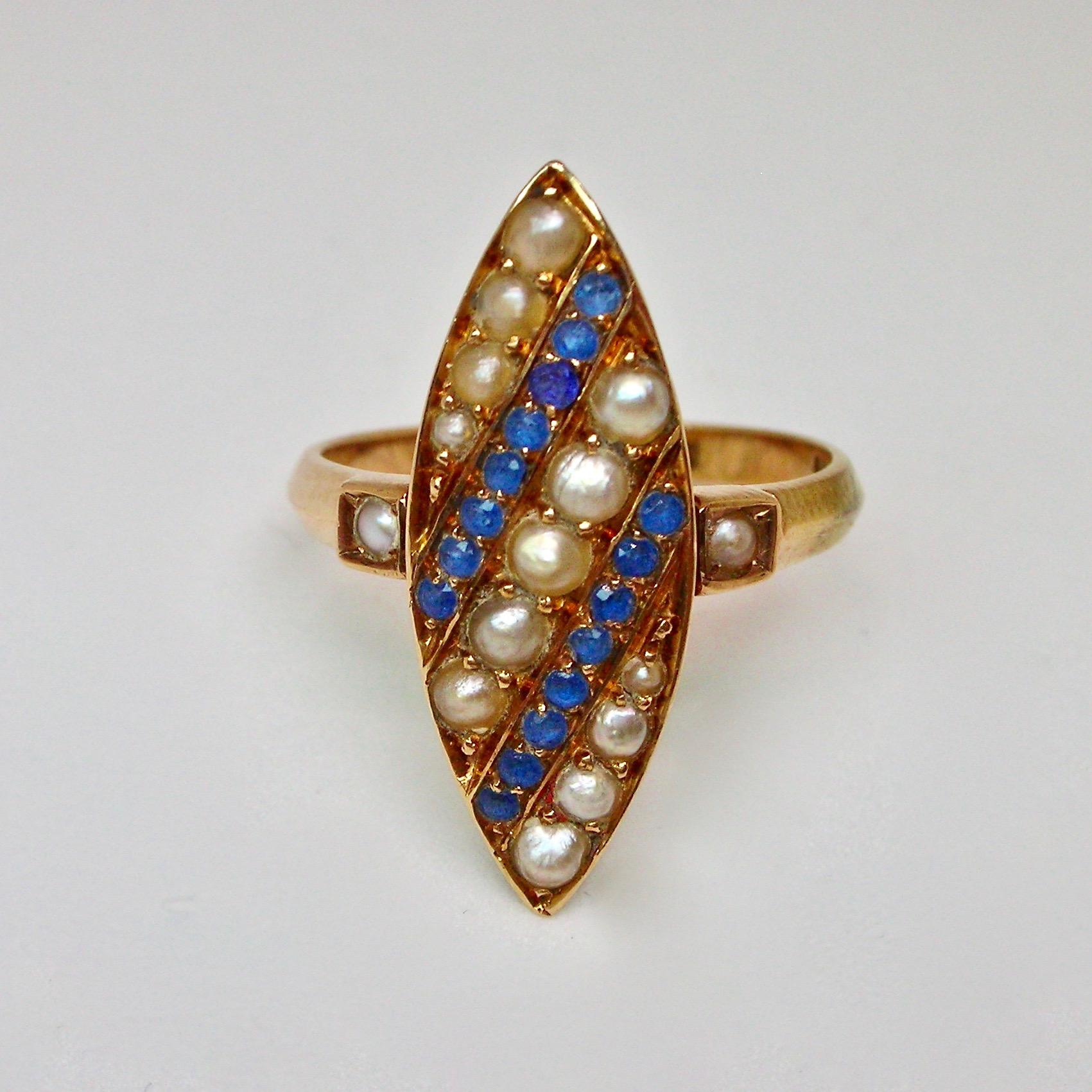 Marquise Rose Gold Ring Pearls and Sapphires In Good Condition For Sale In Milano, MI