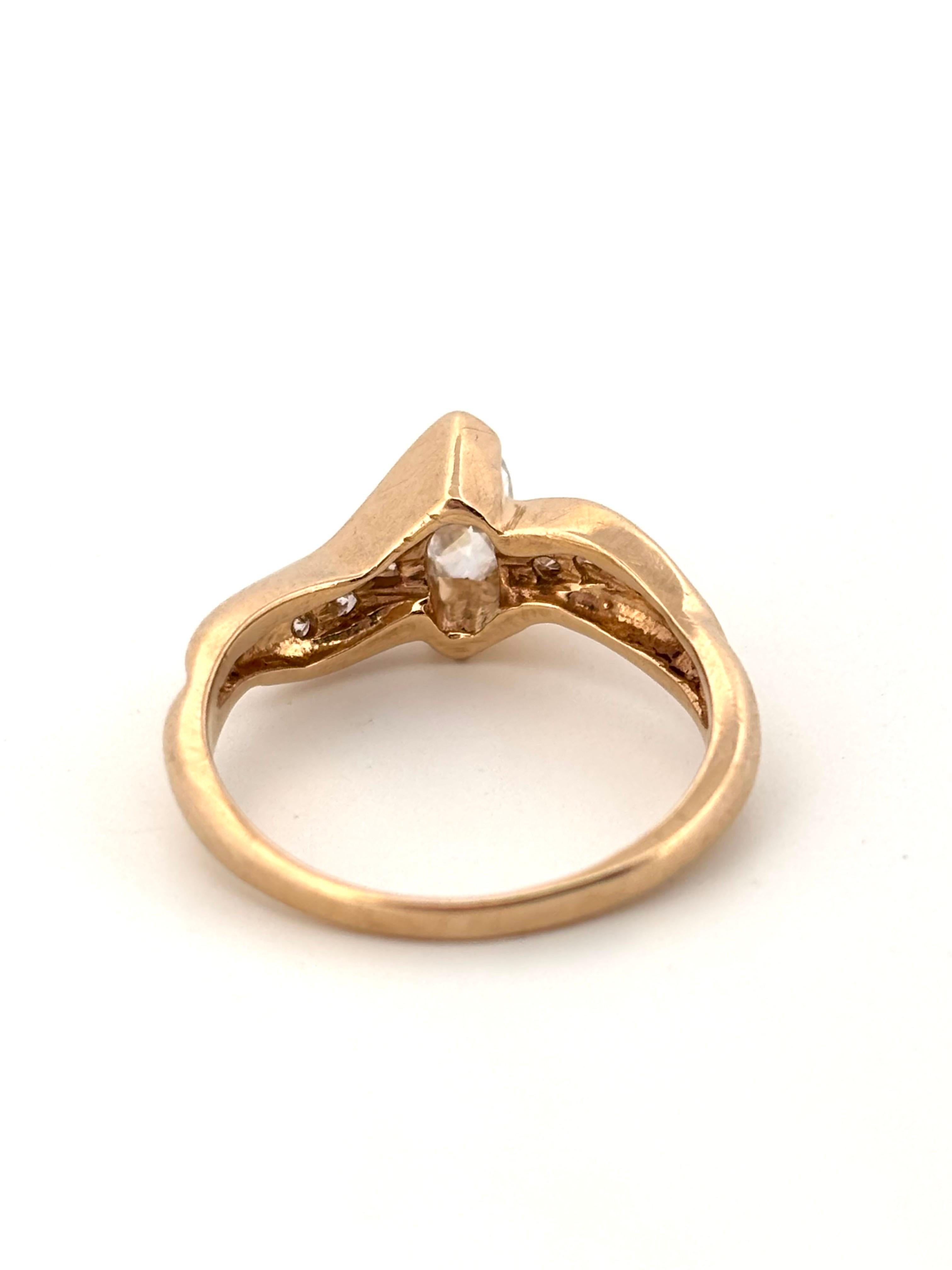 Bague de fiançailles en or jaune 14K Marquise et taille ronde 0.25Ctw Diamant Naturel Bon état - En vente à Sewickley, PA