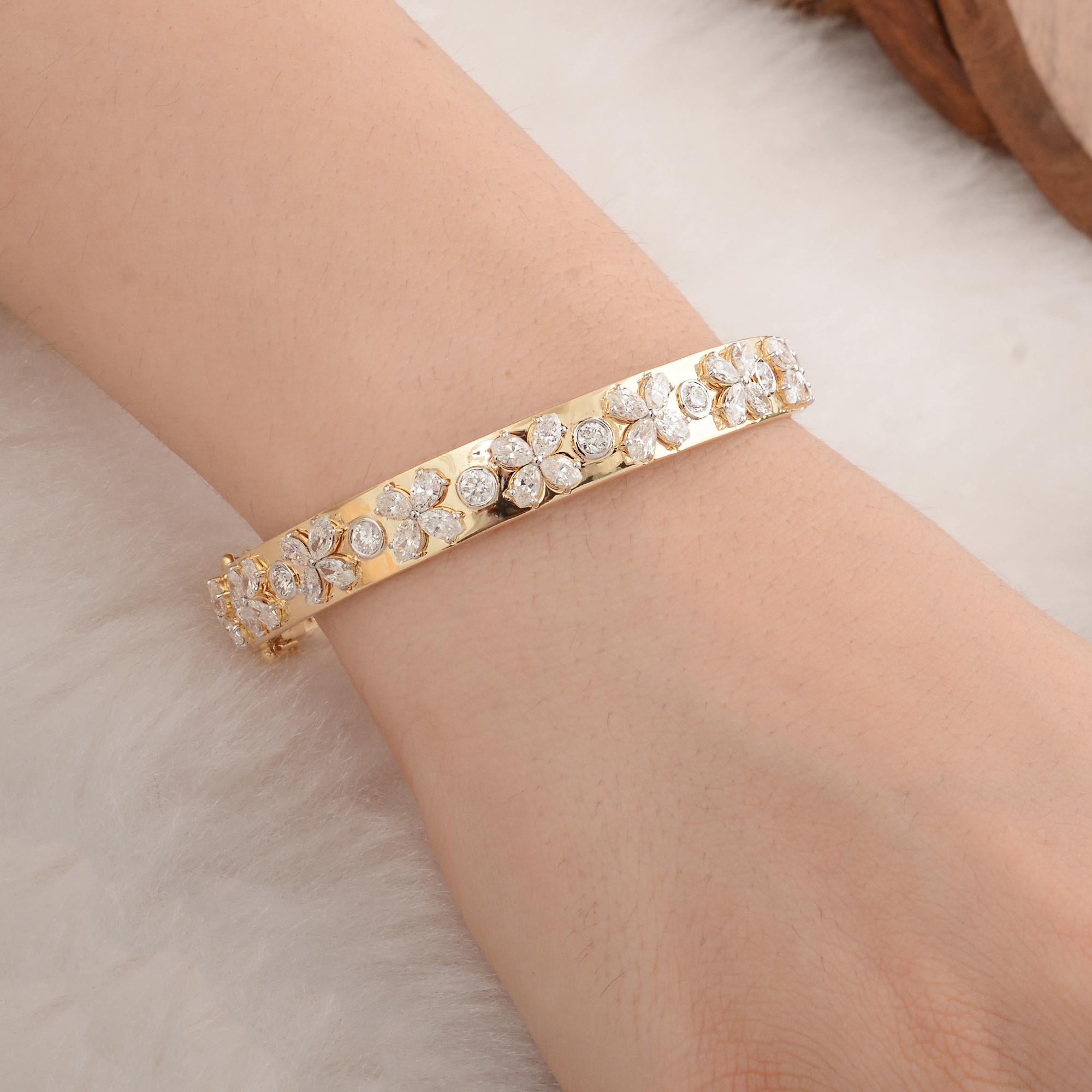 Moderne Bracelet jonc en or jaune 14 carats avec diamants taille marquise et rond, fabrication artisanale en vente