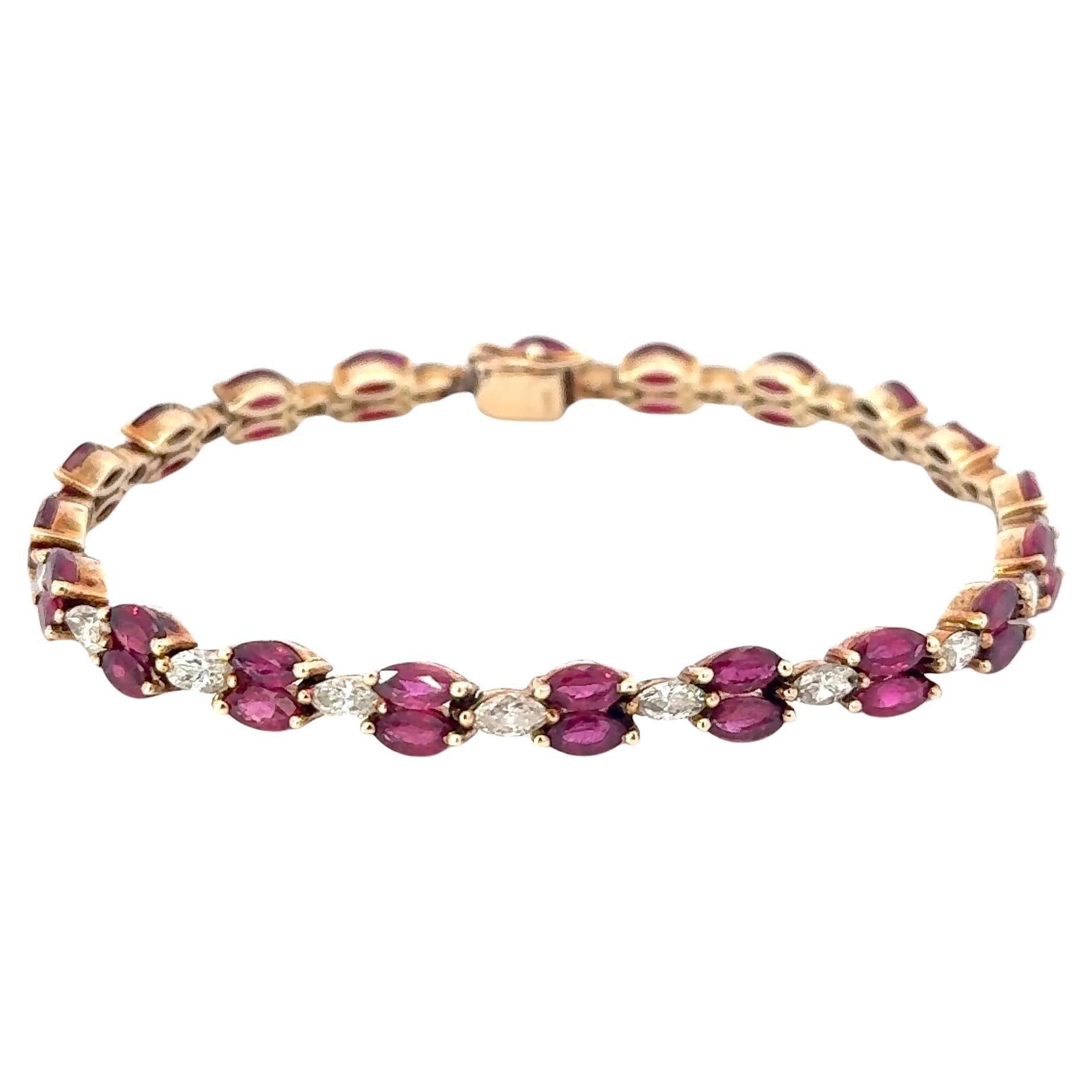 What is the difference between a goldsmith and a jeweler?