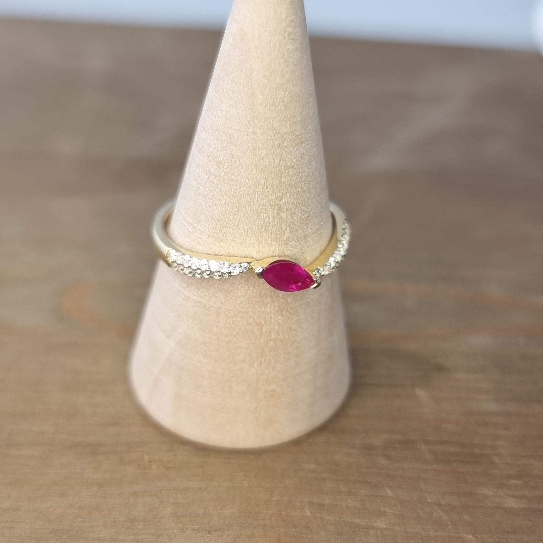 Marquise Ruby Ring with White Sapphires in 14K Yellow Gold For Sale 1