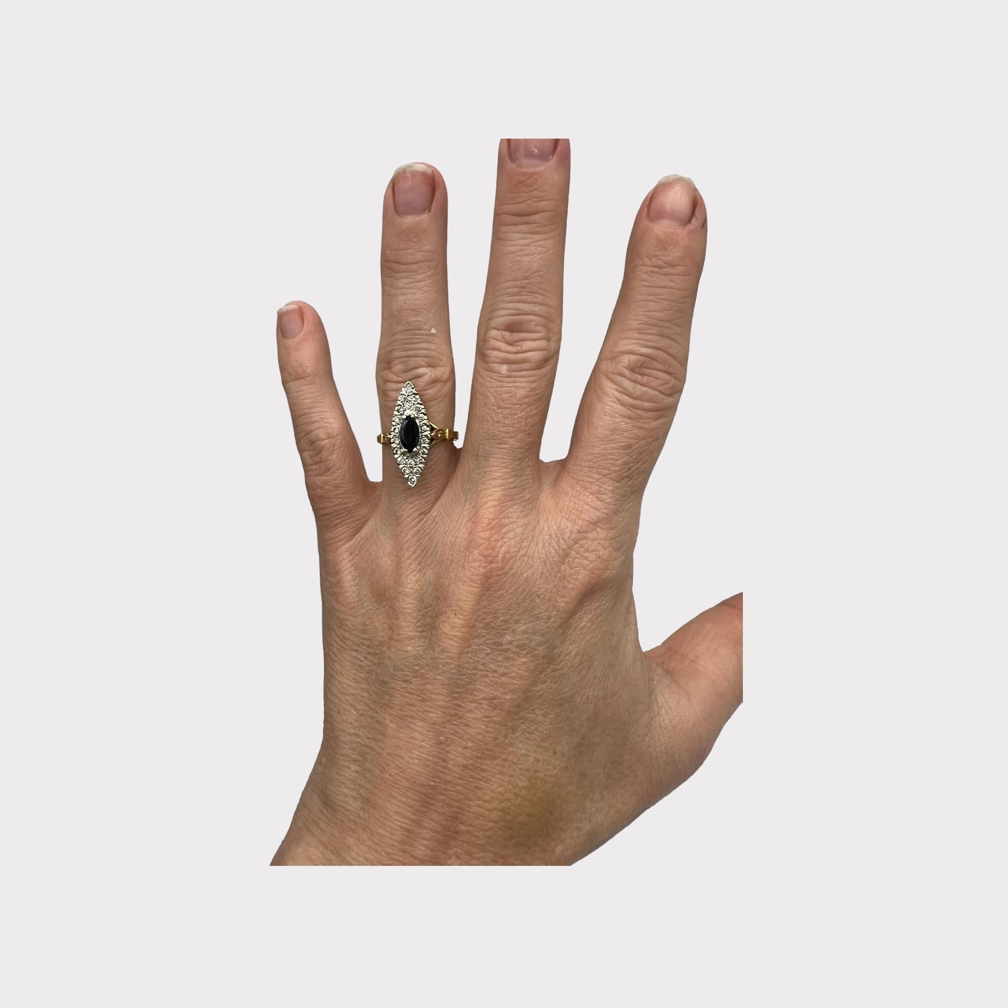 Marquise Sapphire Ring in Hand-Worked Gold, Early 20th Century im Angebot 4