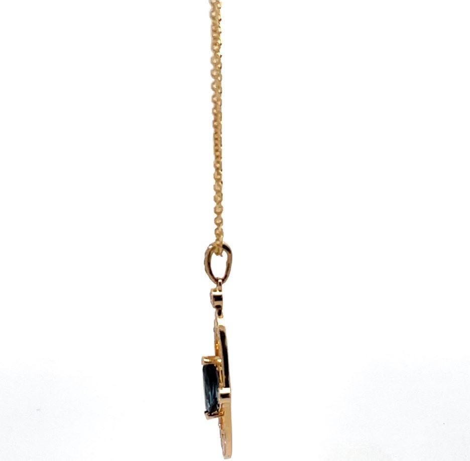 Marquise Shape 0.70 Ct Blue Sapphire & Diamond Pendant Necklace 14K Yellow Gold For Sale 2