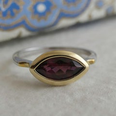 Anello con tormalina rosa a forma di marquise in oro giallo 14kt e argento massiccio, misura 7