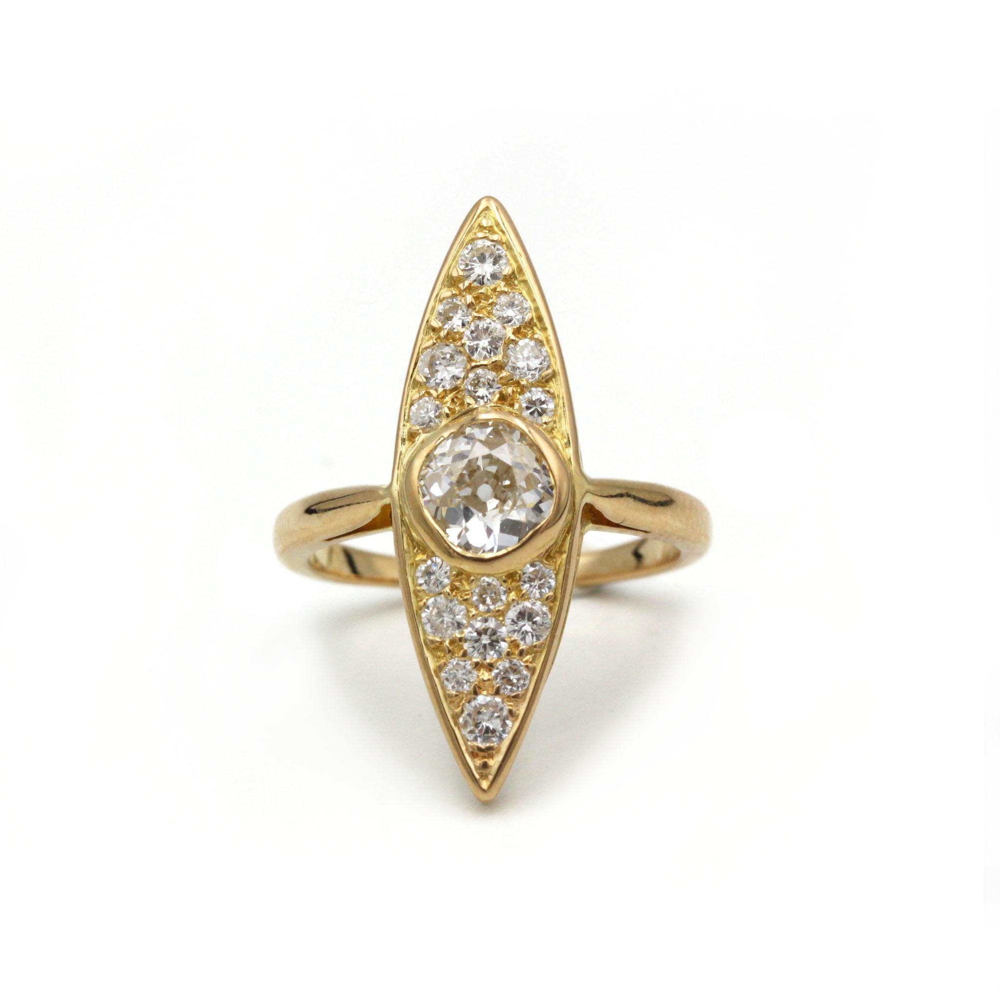 Marquise-Shaped 18K Gold Ring with 0.70 ct Old-Mine Diamond & 18 Old mine In Good Condition For Sale In MONTMORENCY, FR