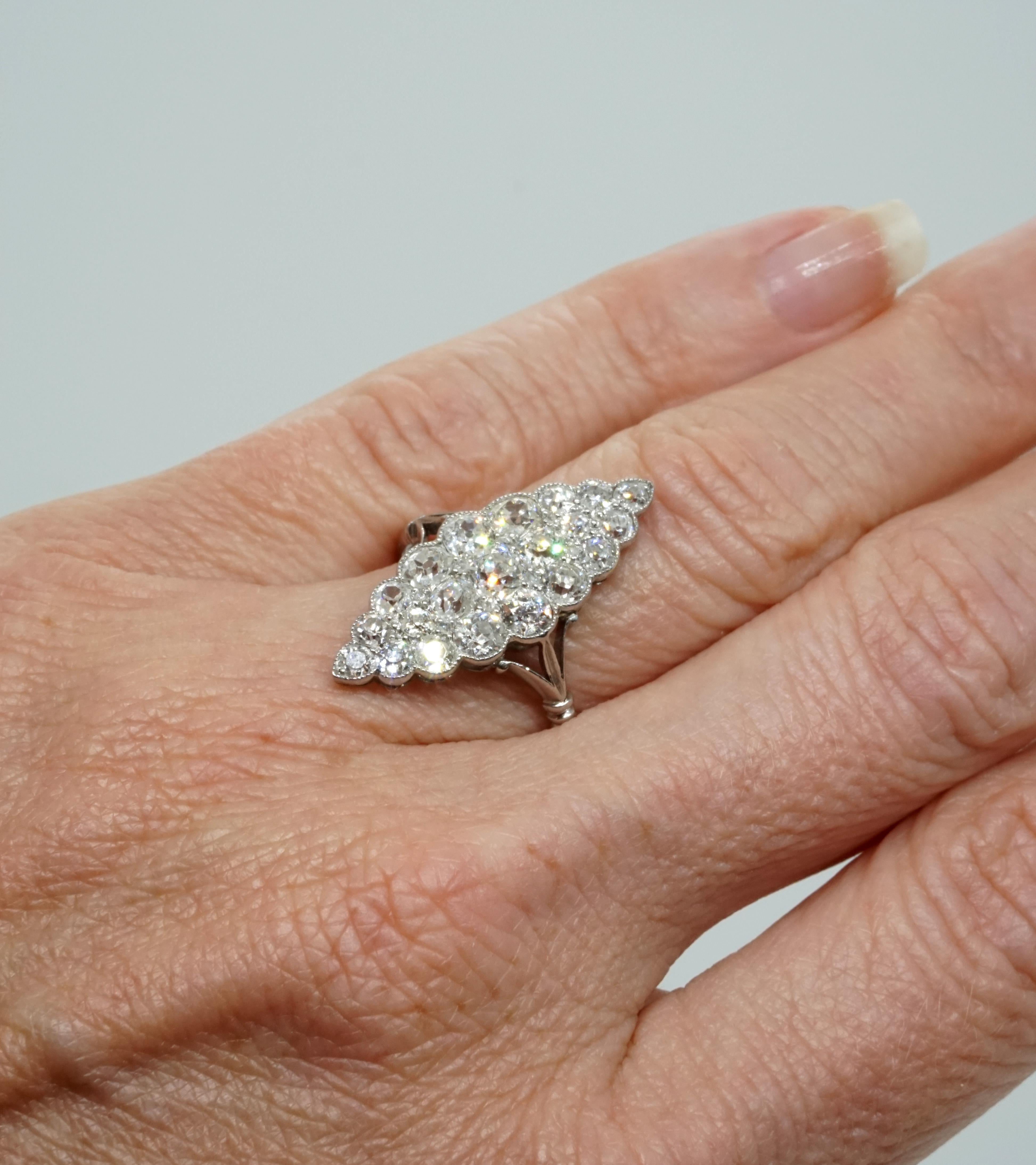 Marquise Shaped Art Déco Cluster Cocktail Ring 3.00 Carat Diamonds and Gold  For Sale 1