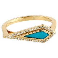 Bague cocktail en or jaune 18 carats avec turquoise bleue en forme de marquise et diamants pavés