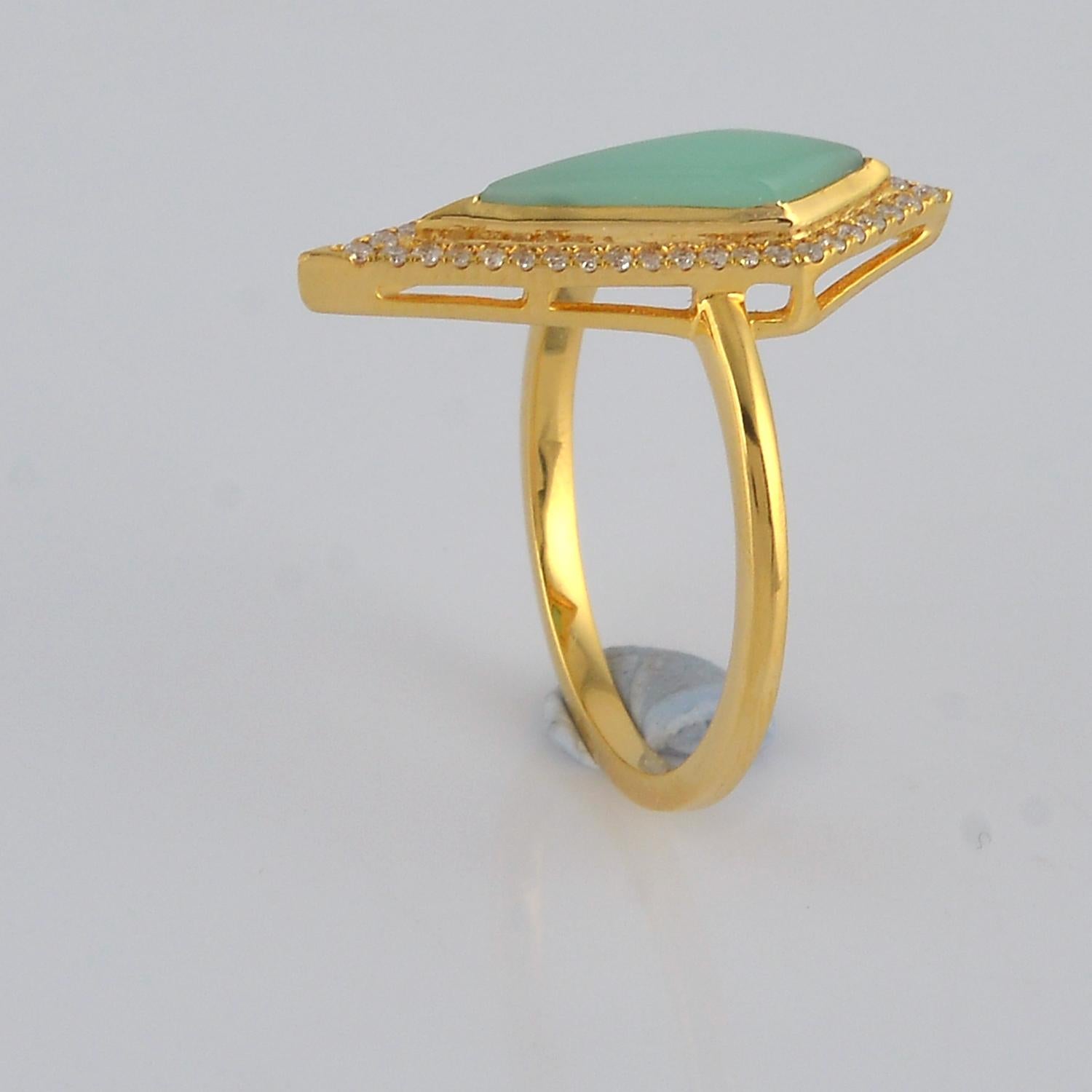 Mixed Cut Marquise Shaped Chrysoprase Cocktail Ring w/ Pave Diamonds In 18k Yellow Gold For Sale