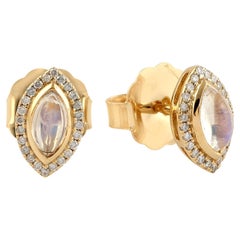 Orecchini con pietra di luna a forma di marquise e diamanti in oro giallo 18K