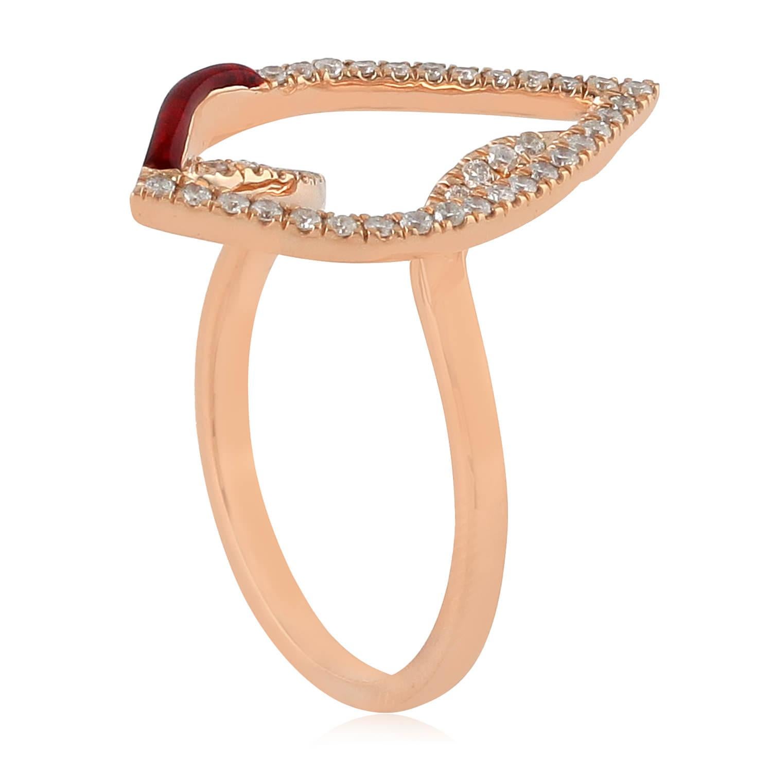 Taglio misto Anello con diamanti a forma di marquise con smalto rosso e diamanti in oro rosa 14 carati in vendita