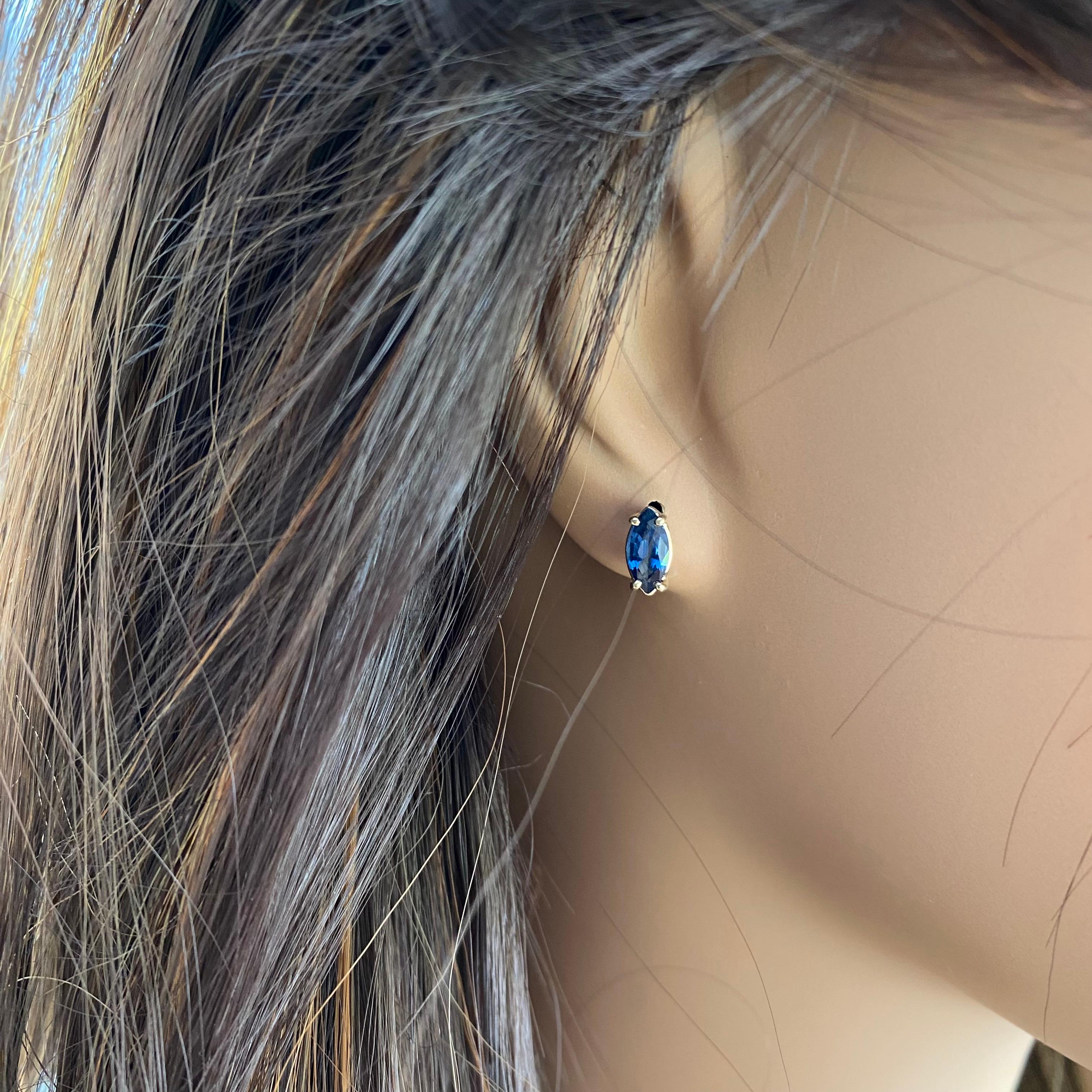 Marquise Blue Sapphire 1.30 Carats 14 Karat Yellow Gold 0.30 Inch Stud Earrings 1