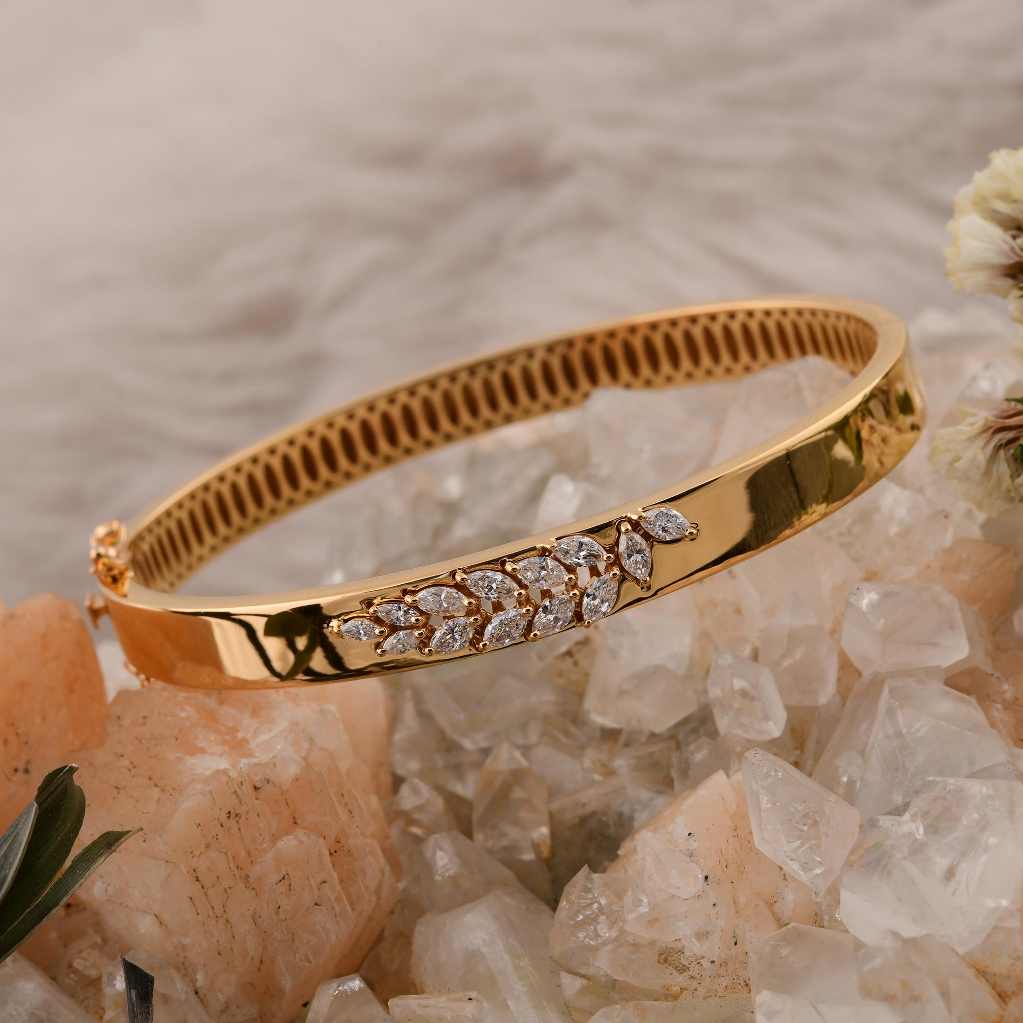 Bracciale con cluster di diamanti Marquise SI/H in oro giallo 14k Tutte le tariffe sono pagate In condizioni Nuovo in vendita a Diera, Dubai