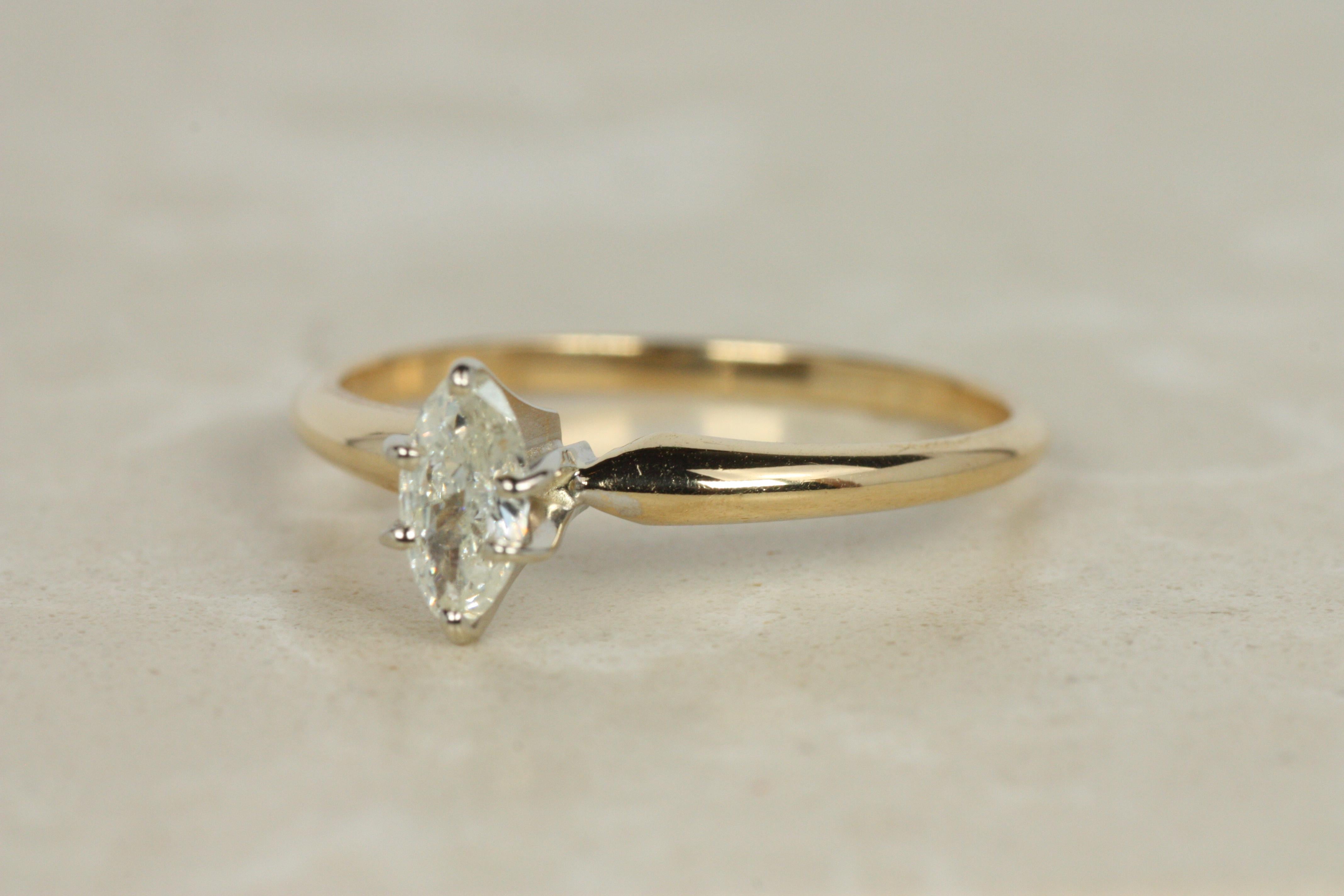 Marquise Solitaire Engagement Ring – 0.23ct Diamond in 14K Gold In condizioni buone in vendita a Santa Monica, CA
