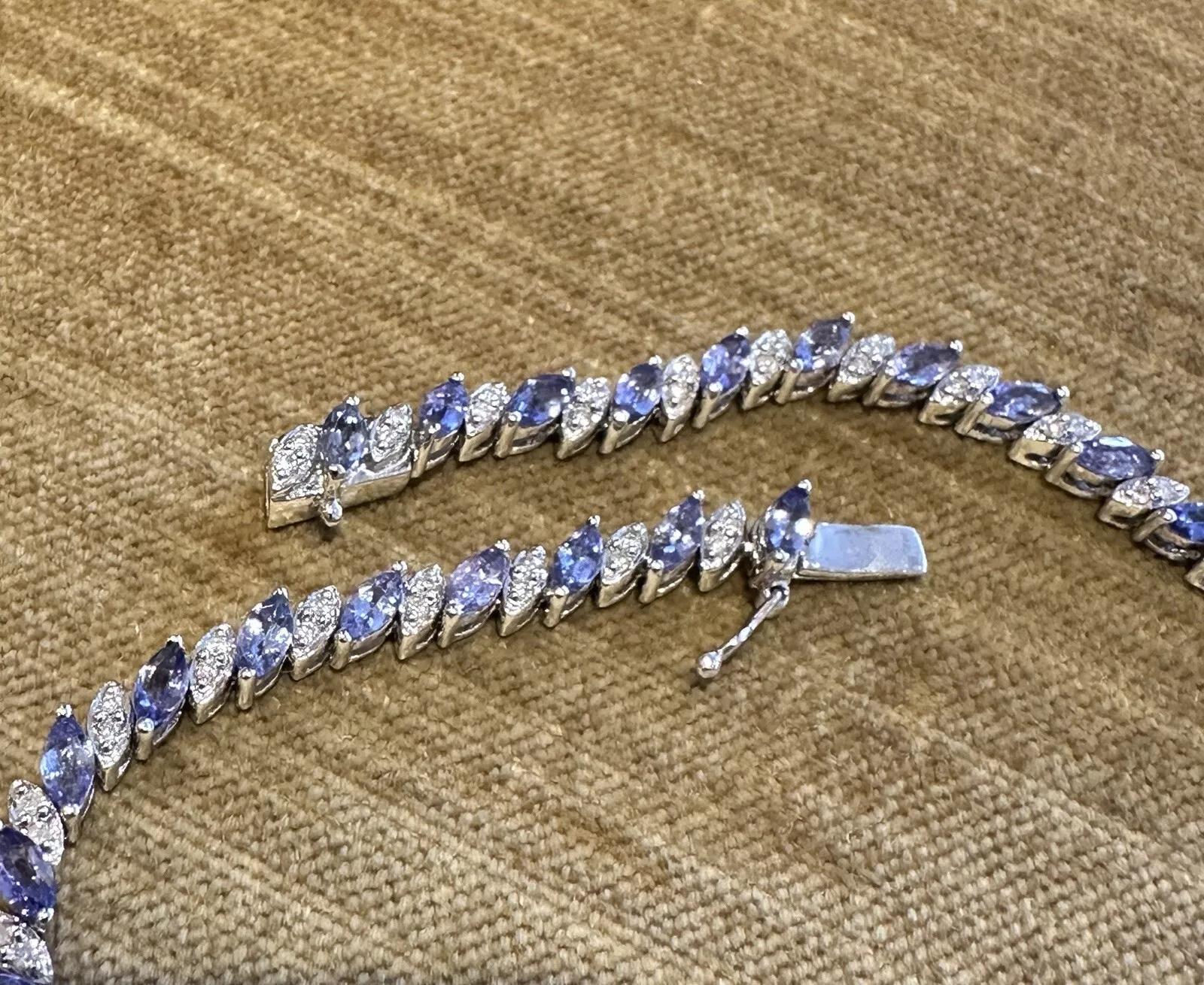 Collana con tanzanite e diamanti rotondi marquise in oro bianco 18 carati in vendita 3
