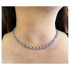 Collier en or blanc 18 carats avec tanzanite et diamants ronds
