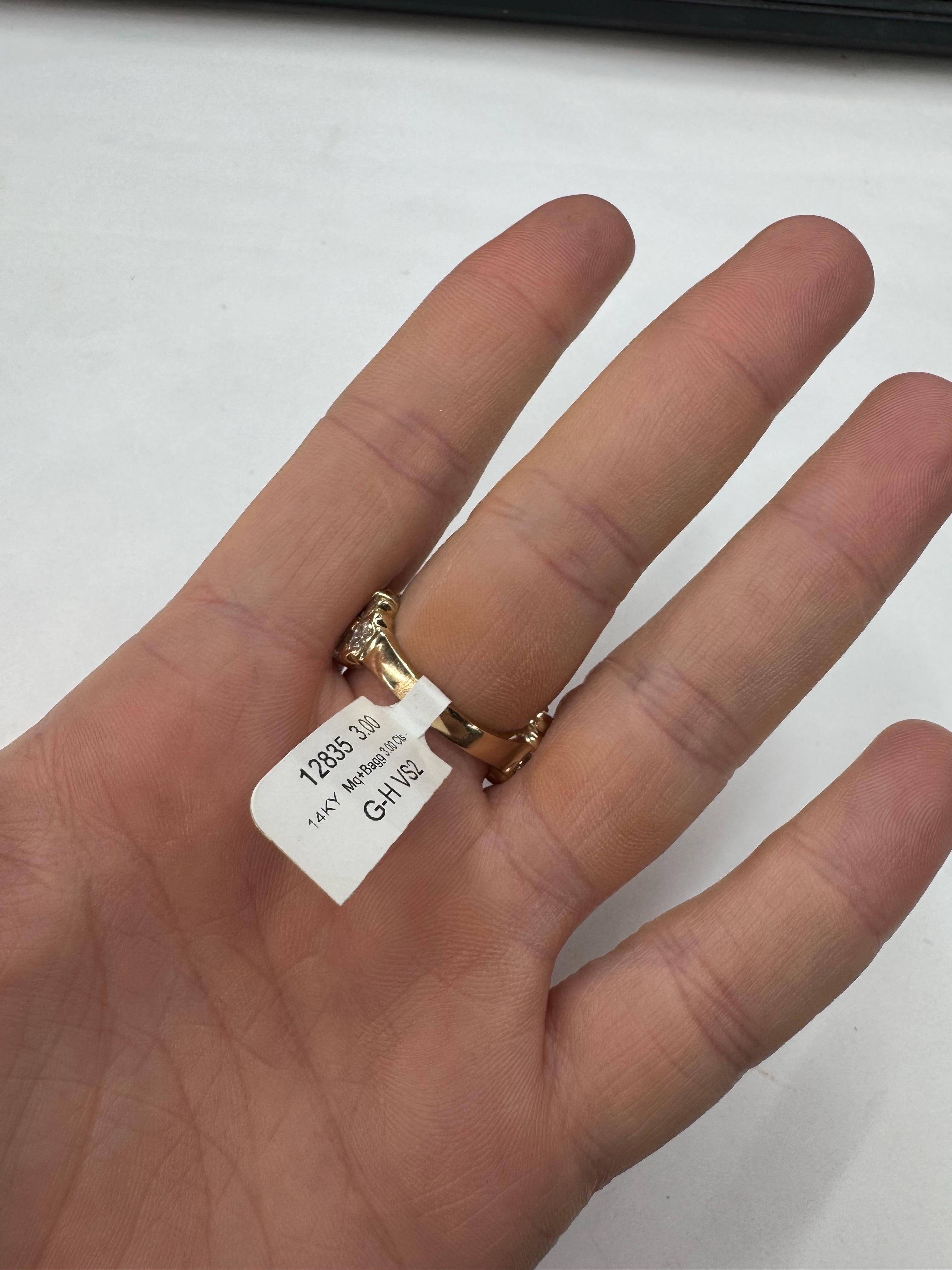 Anello a mezza via Marquise e Baguette affusolata 3 carati in oro giallo 14 carati in vendita 2