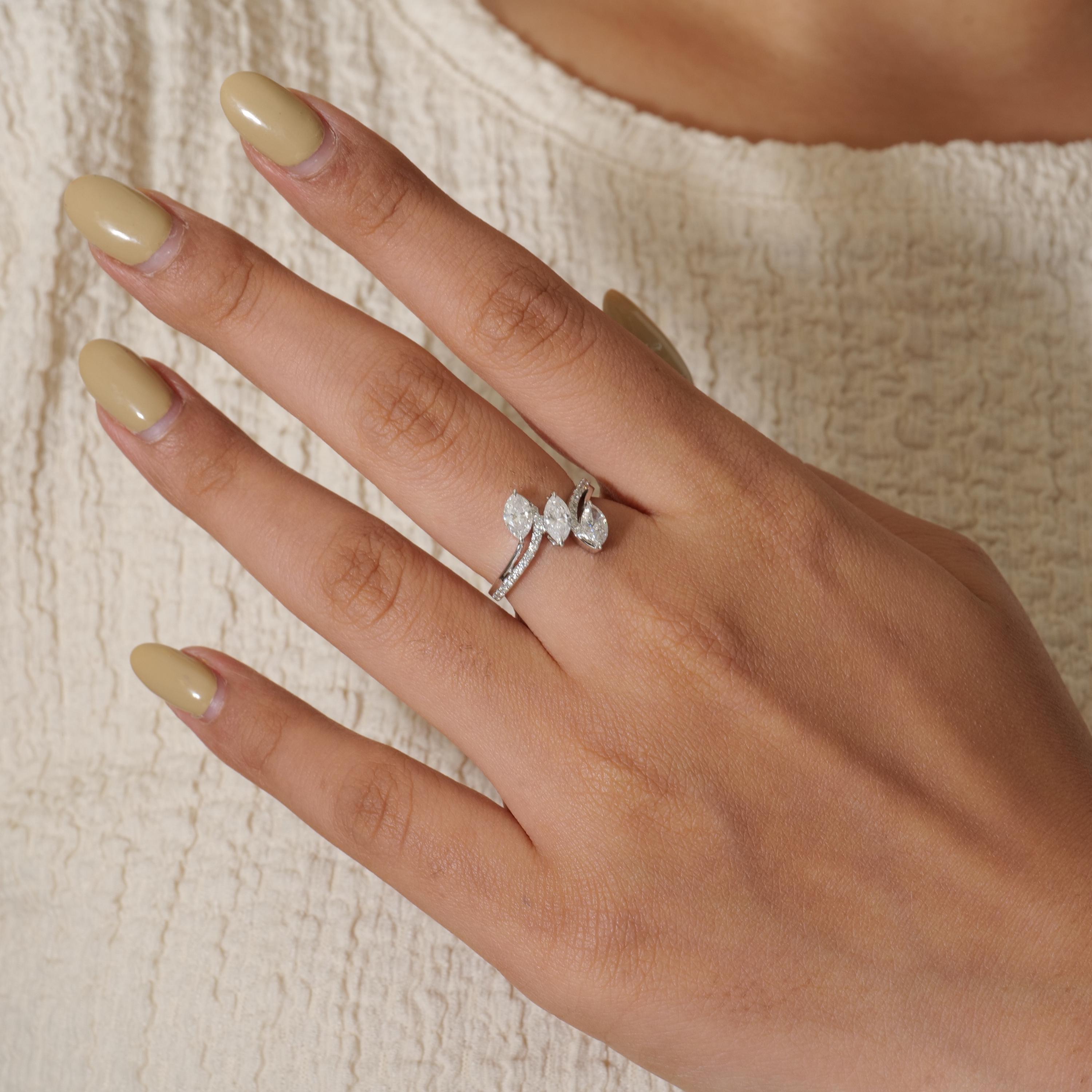 Marquise Trio Diamantring in 14k massivem Gold (zertifiziert) (Art déco) im Angebot