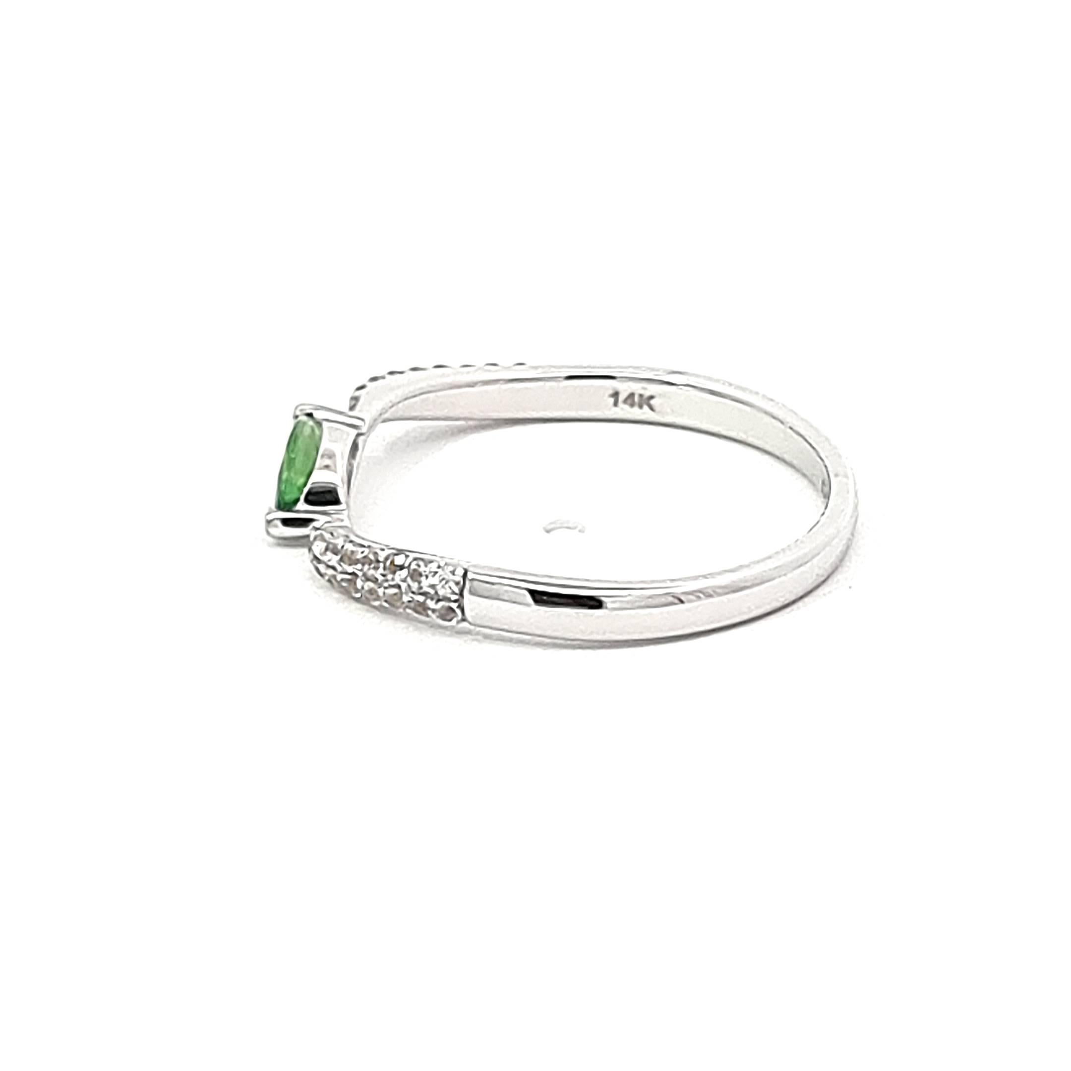 Marquise Tsavorite and White Round Sapphires set in White Gold Ring In New Condition For Sale In ประเวศ, TH