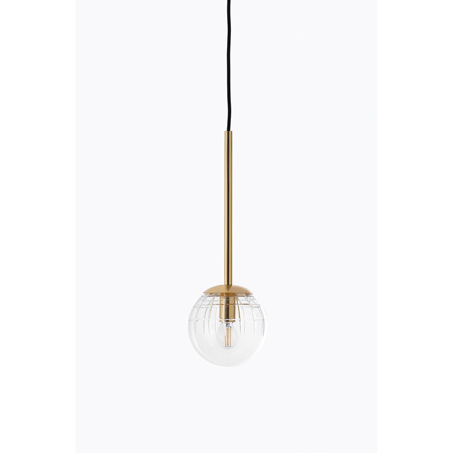 Lampada a sospensione Marquise Tumbler di MM Lampadari
Dimensioni: Ø 17 x H. 70 cm. 
Materiali: Metallo e vetro soffiato.

Disponibile in due diverse dimensioni. Tutte le nostre lampade possono essere cablate a seconda del Paese. Se viene venduto