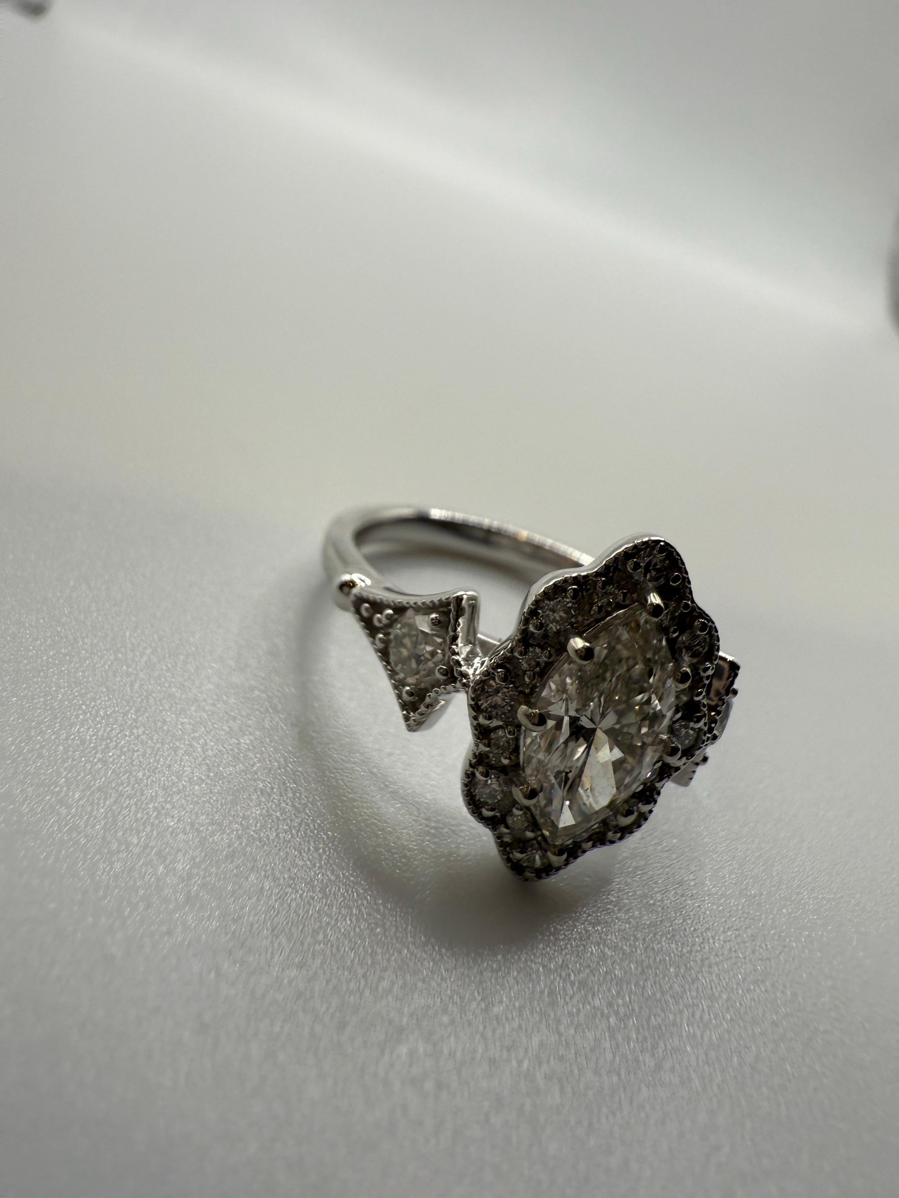 Anello con diamante vittoriano Marquise in oro 14KT In condizioni ottime in vendita a Jupiter, FL