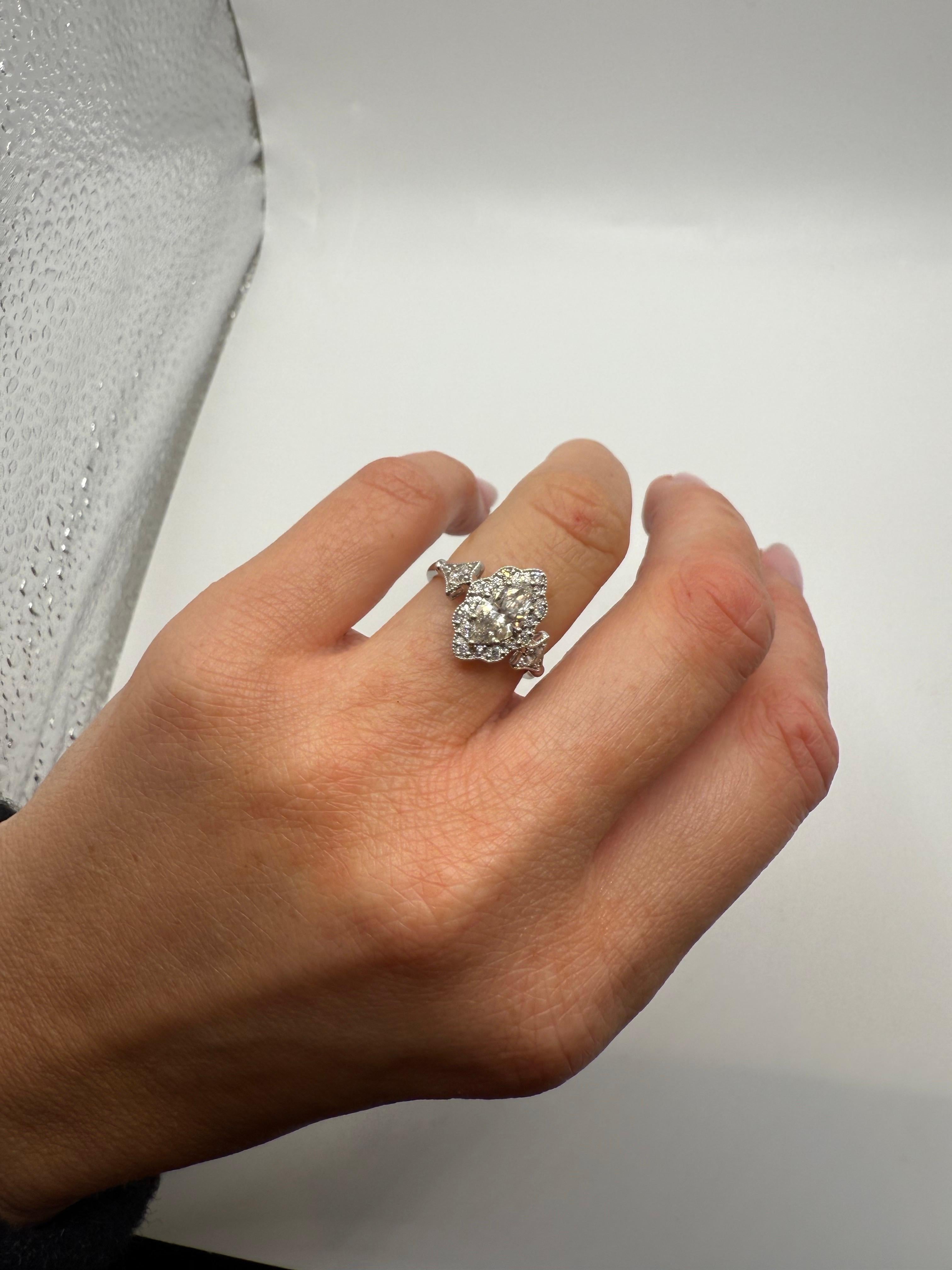 da uomo o donna Anello con diamante vittoriano Marquise in oro 14KT in vendita