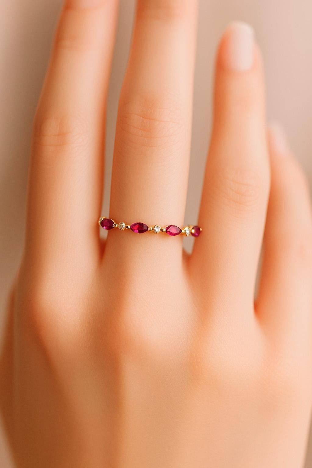 En vente :  Bague de mariage marquise en or 14 carats 6