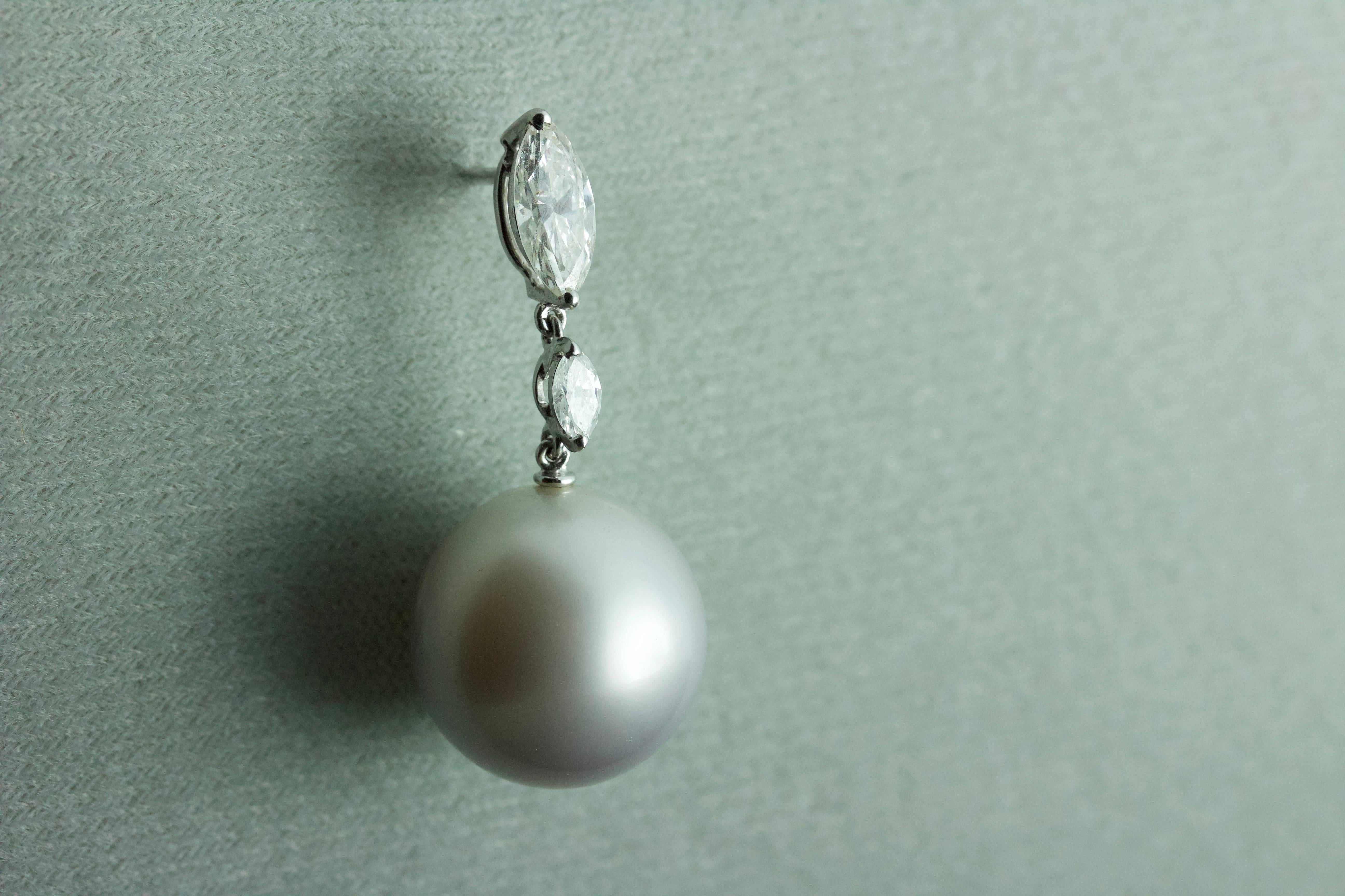 Marquise White Diamond 18 Karat Gold Australian Pearl Dangle Drop Earrings In New Condition For Sale In Milano, IT